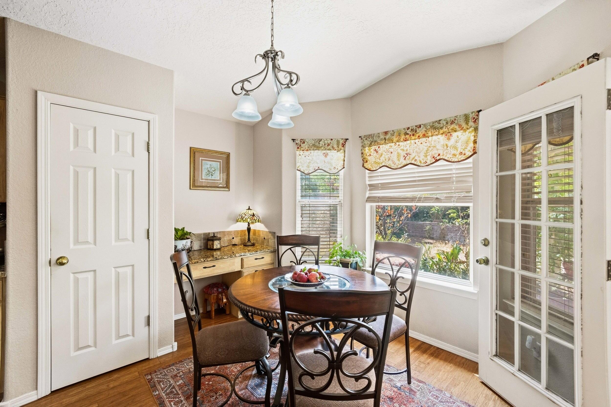 Photo 16 — 10319 Arroyo Crest Drive NW