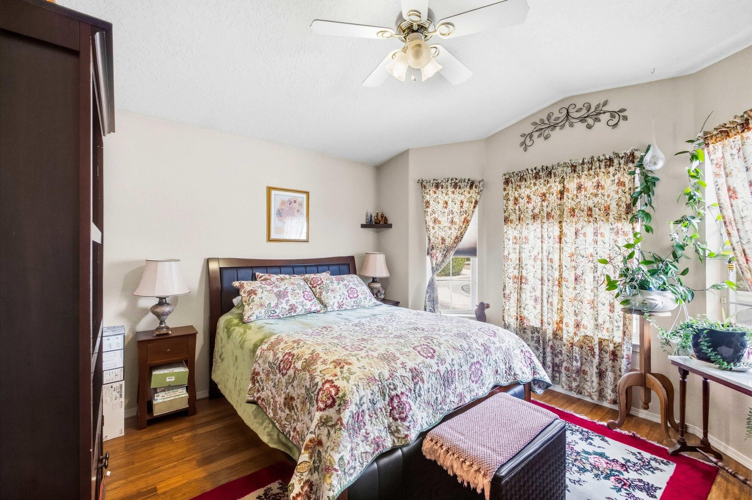 Photo 12 — 10319 Arroyo Crest Drive NW