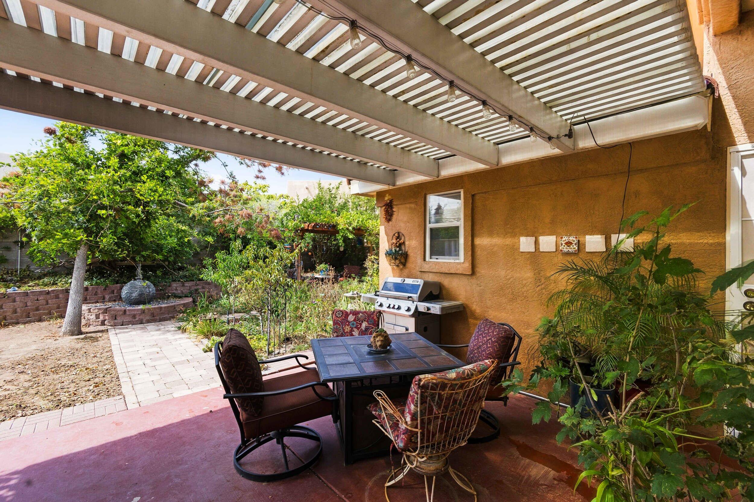 Photo 3 — 10319 Arroyo Crest Drive NW