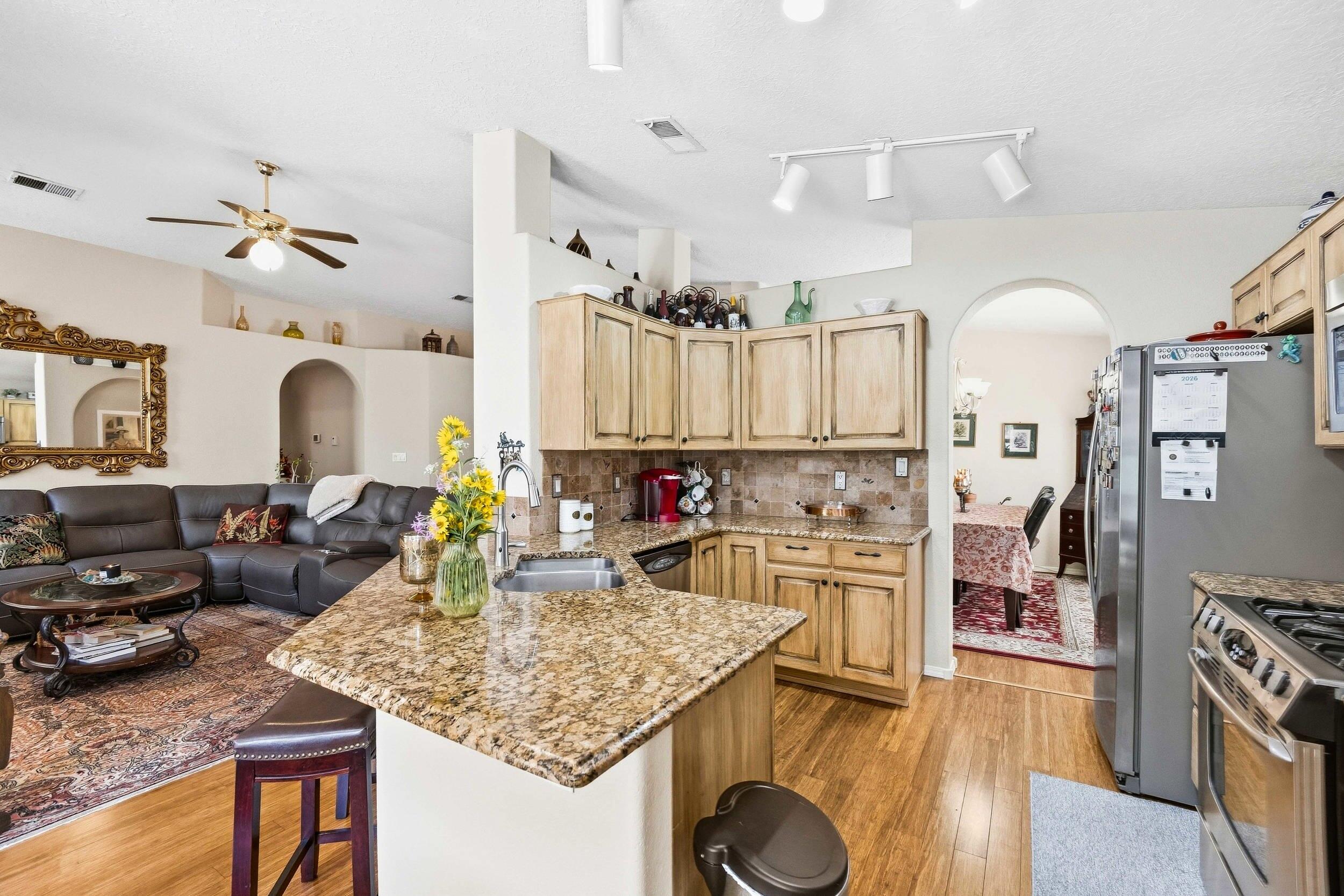 Photo 20 — 10319 Arroyo Crest Drive NW