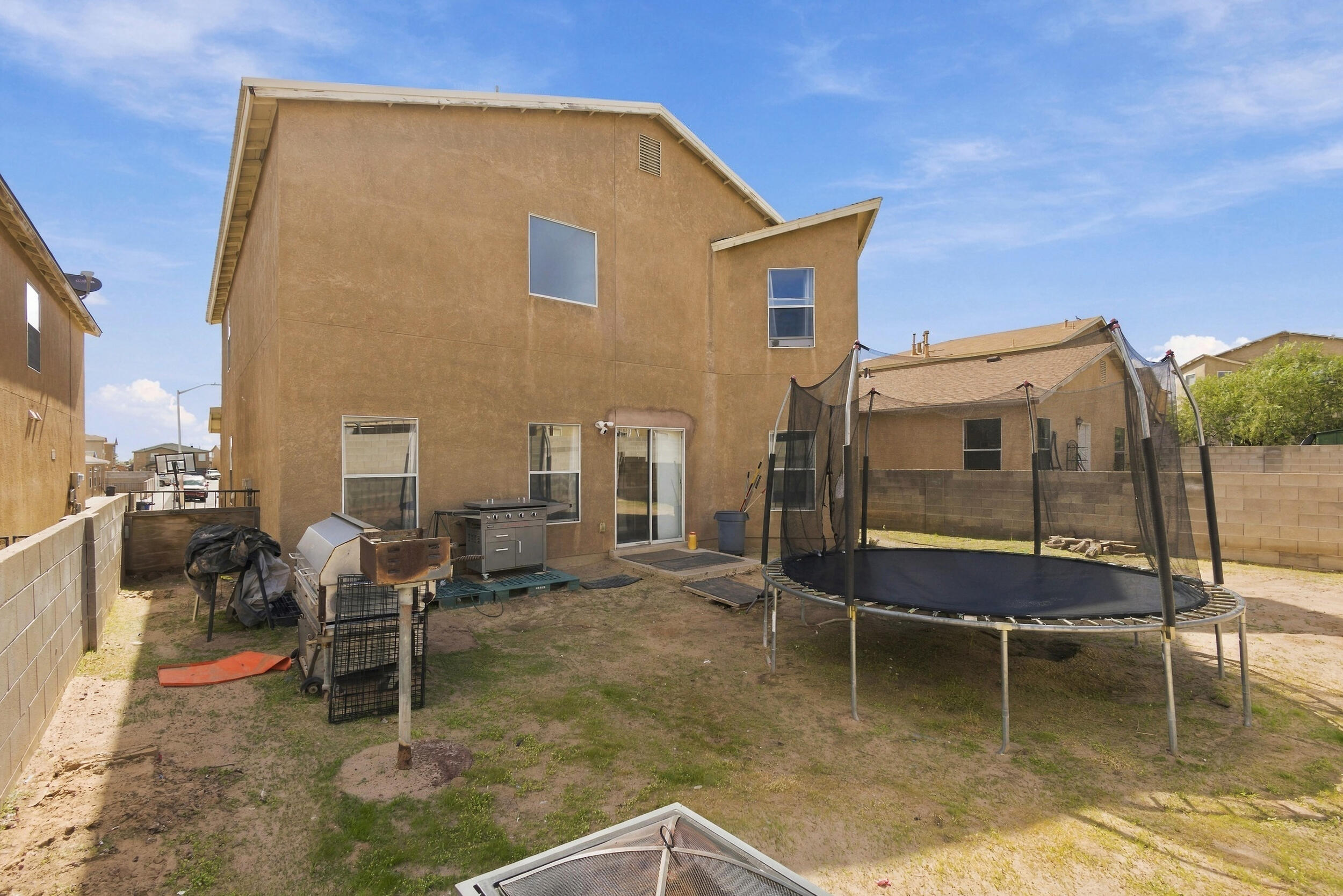 Photo 3 — 10143 High Range Road SW