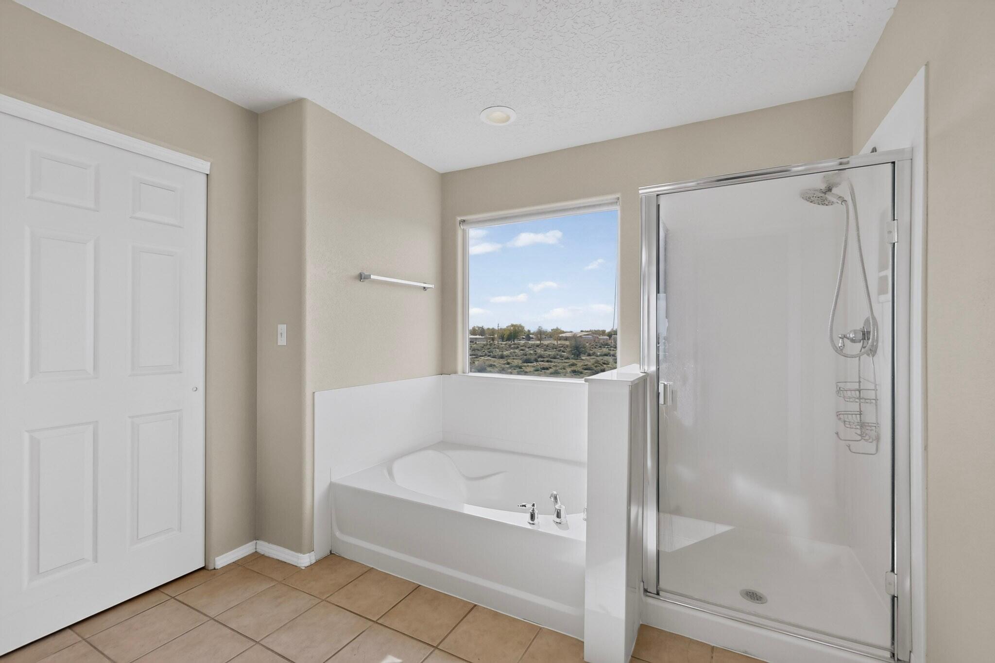 Photo 3 — 991 Carrizo Street NW