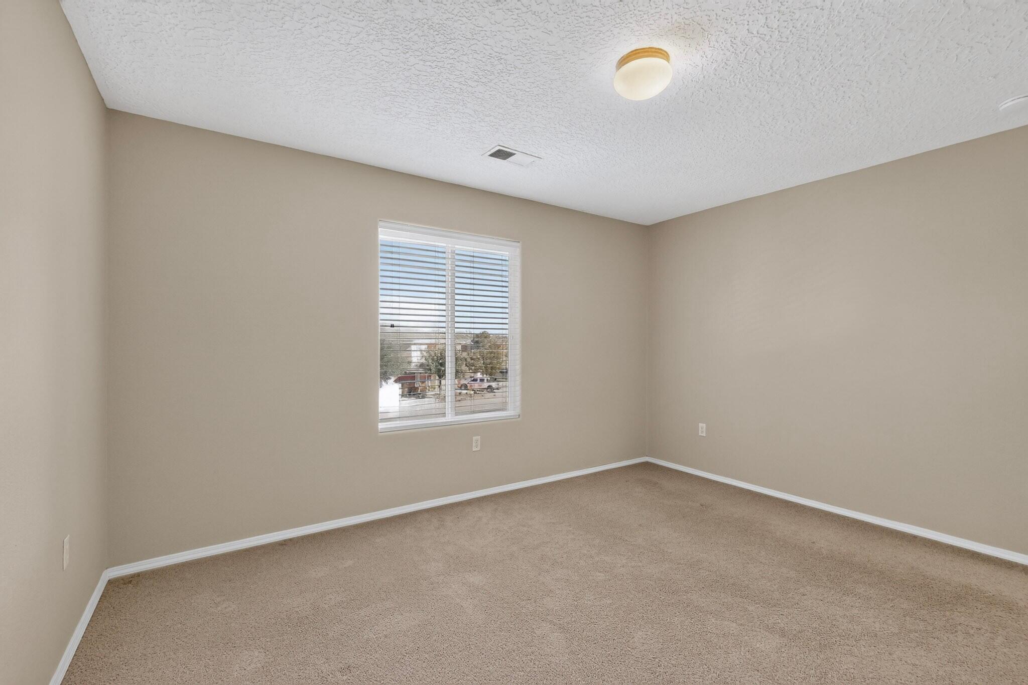 Photo 6 — 991 Carrizo Street NW