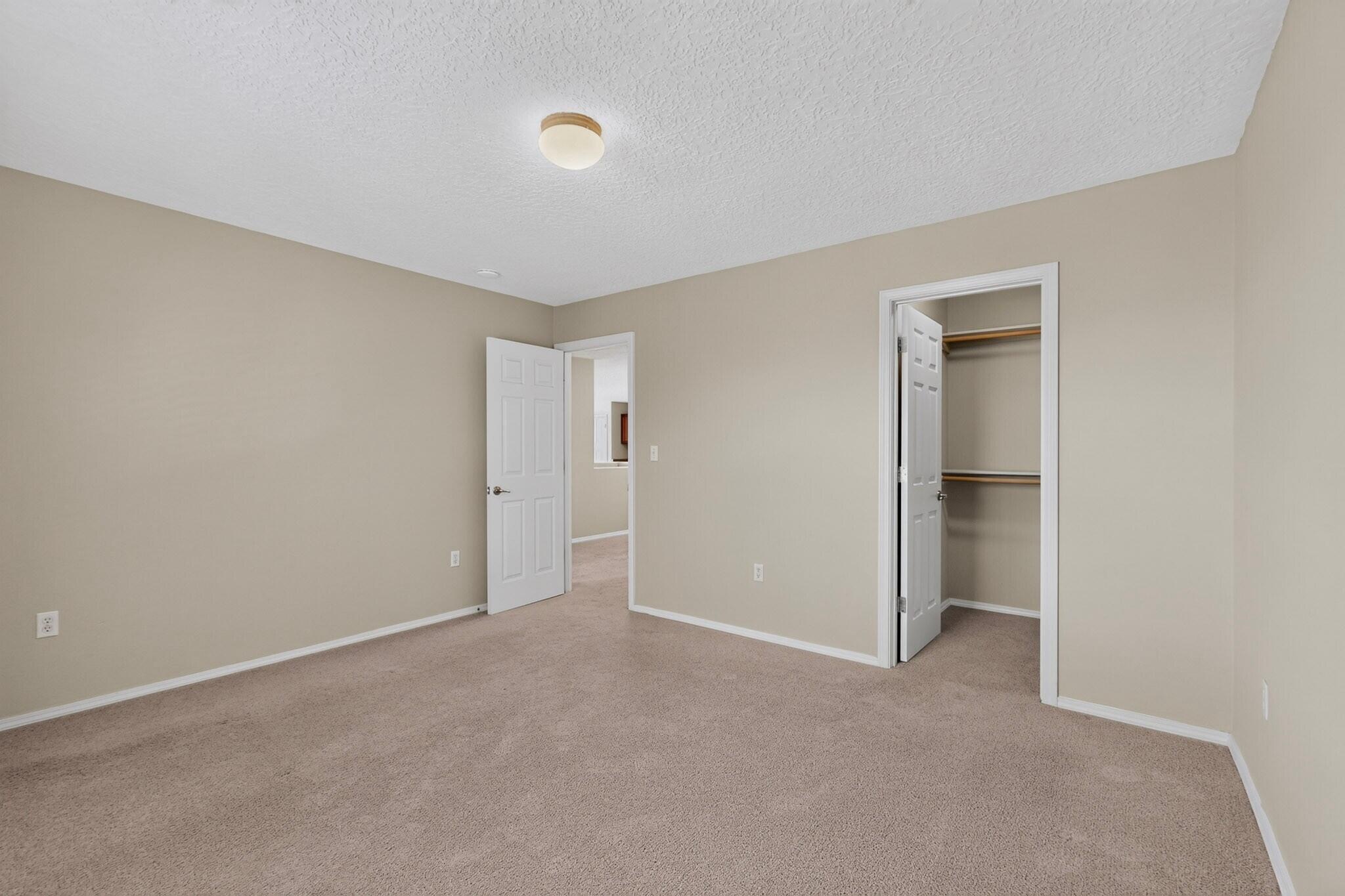 Photo 7 — 991 Carrizo Street NW