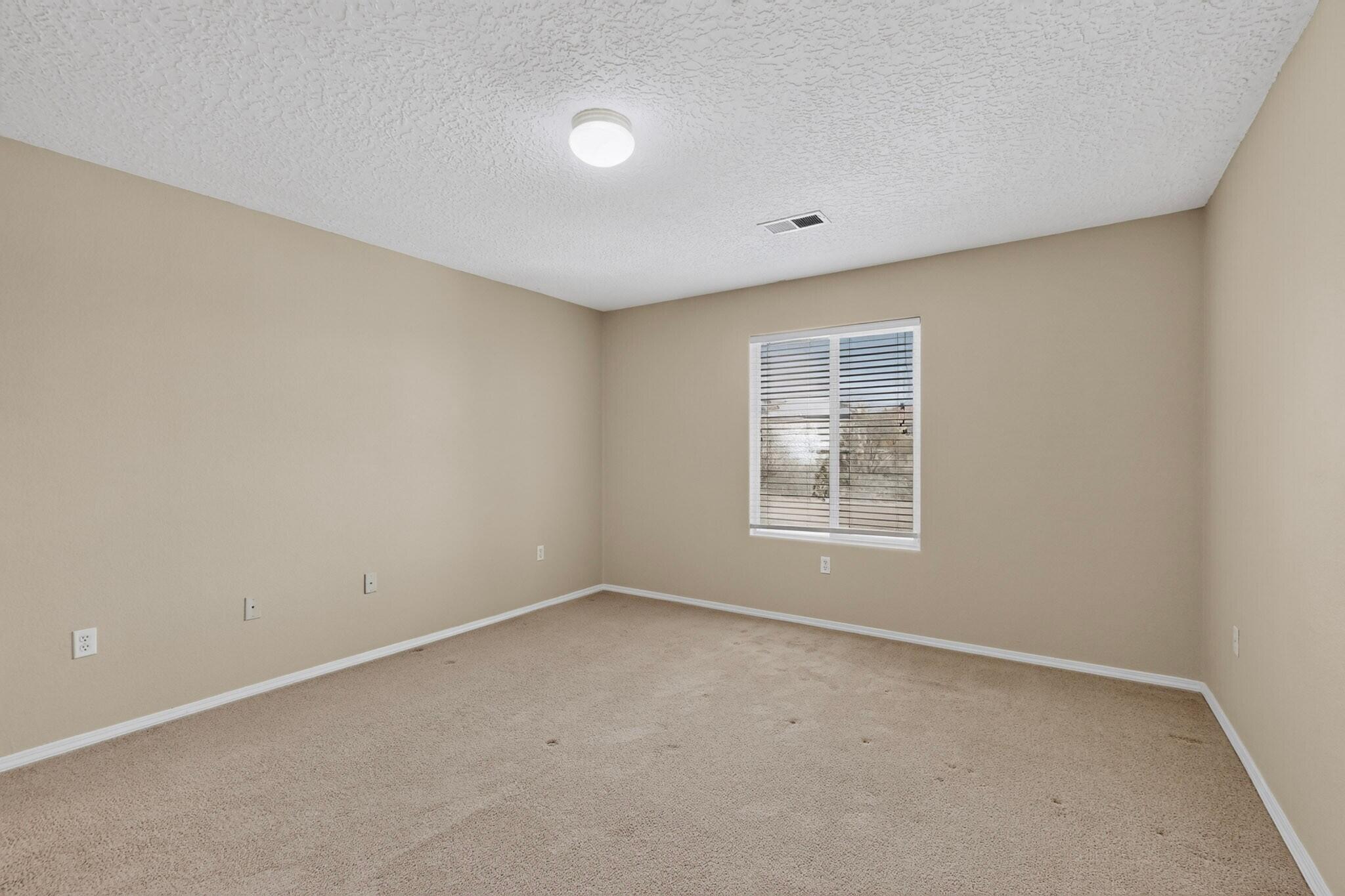 Photo 11 — 991 Carrizo Street NW
