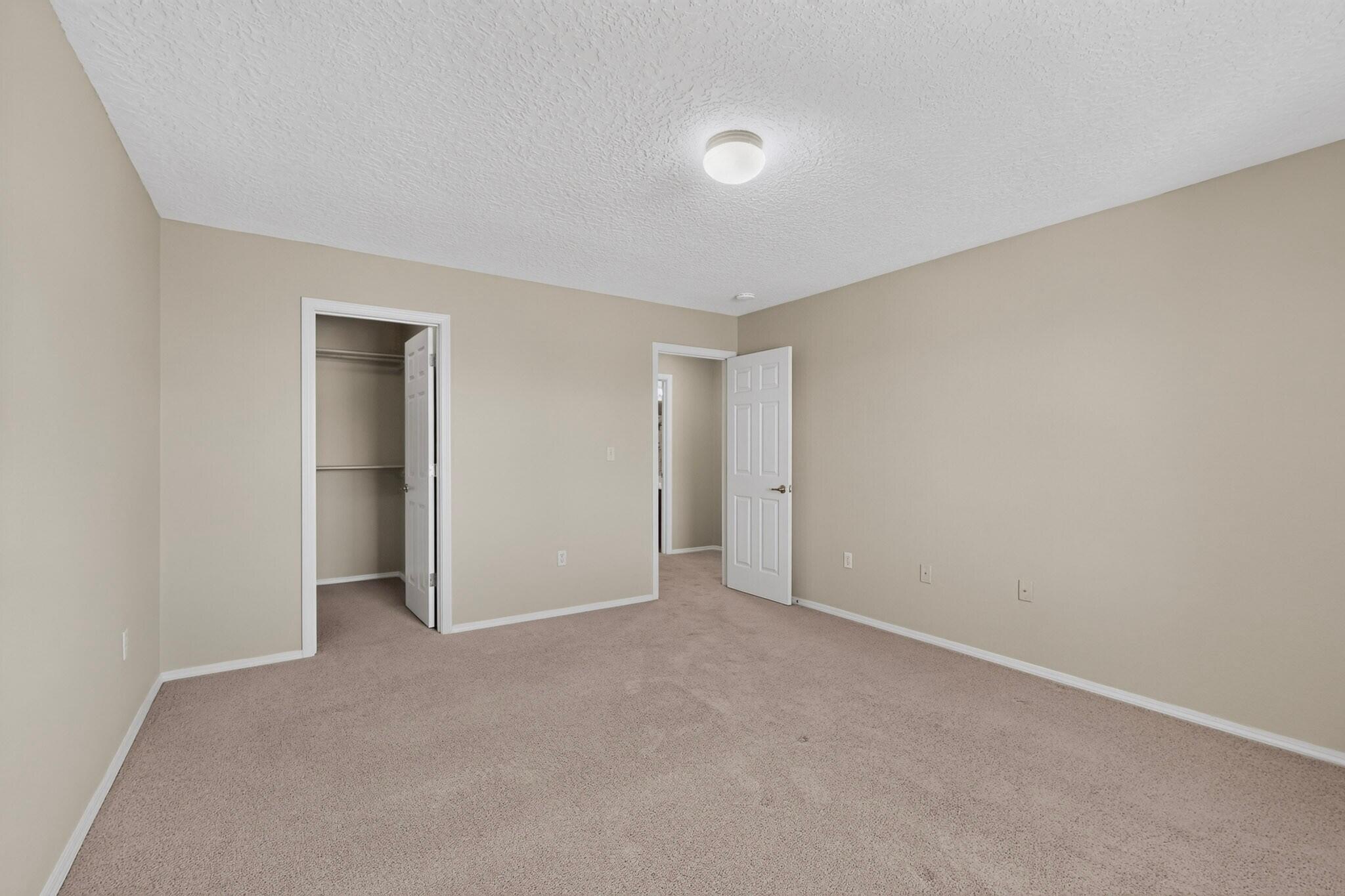 Photo 12 — 991 Carrizo Street NW