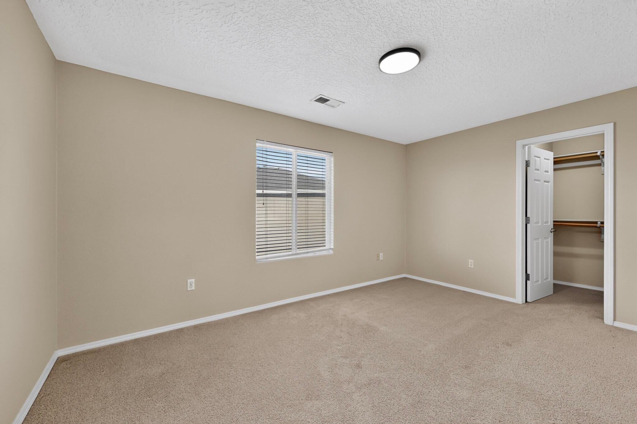 Photo 13 — 991 Carrizo Street NW