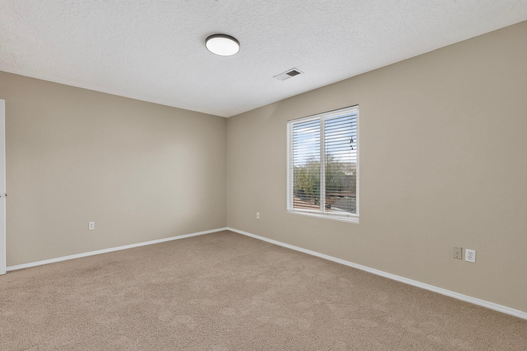 Photo 14 — 991 Carrizo Street NW