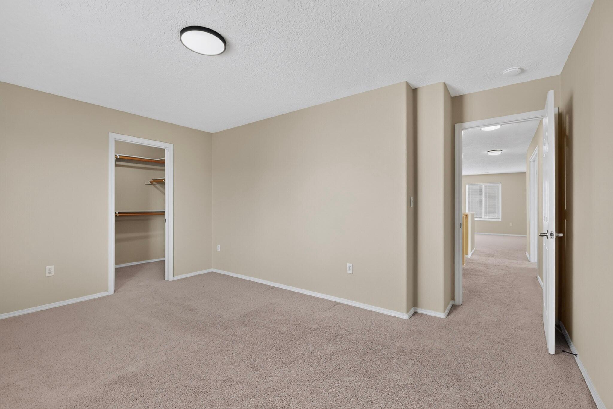 Photo 15 — 991 Carrizo Street NW