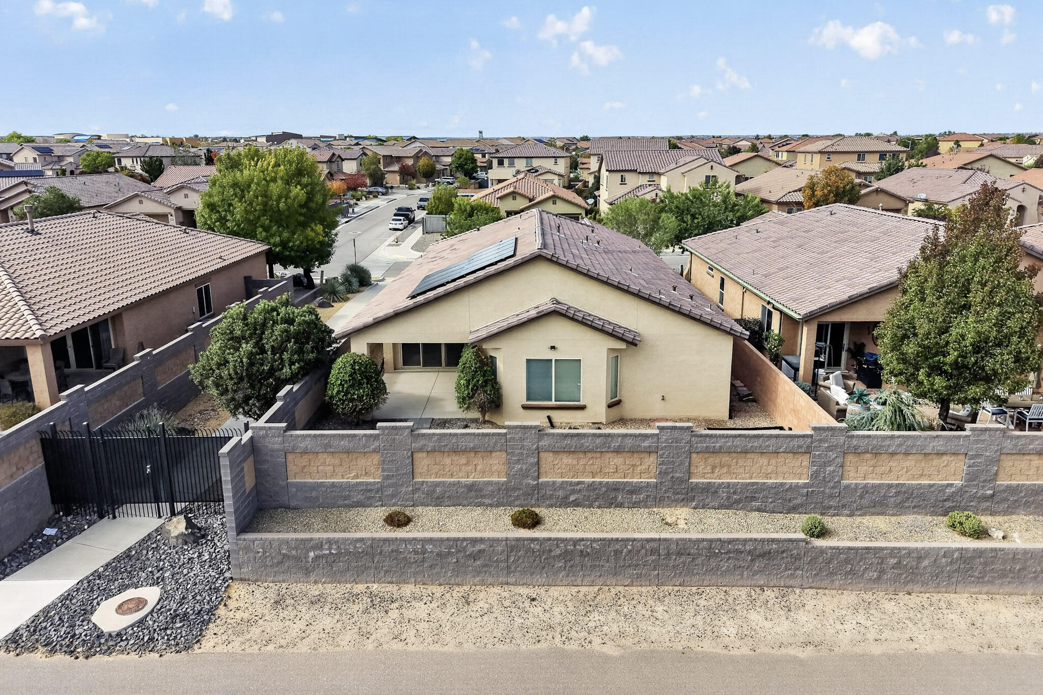 Photo 17 — 9504 Stone Ridge Drive NW