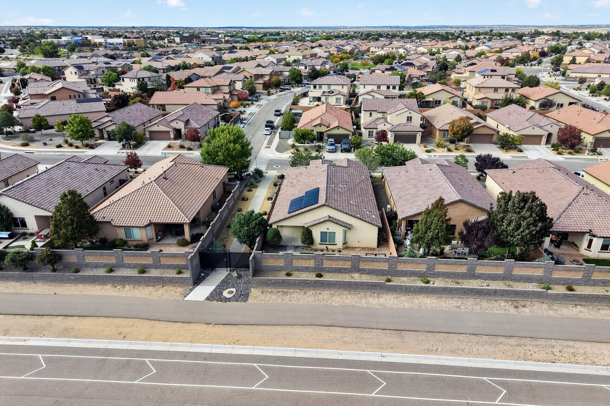 Photo 13 — 9504 Stone Ridge Drive NW