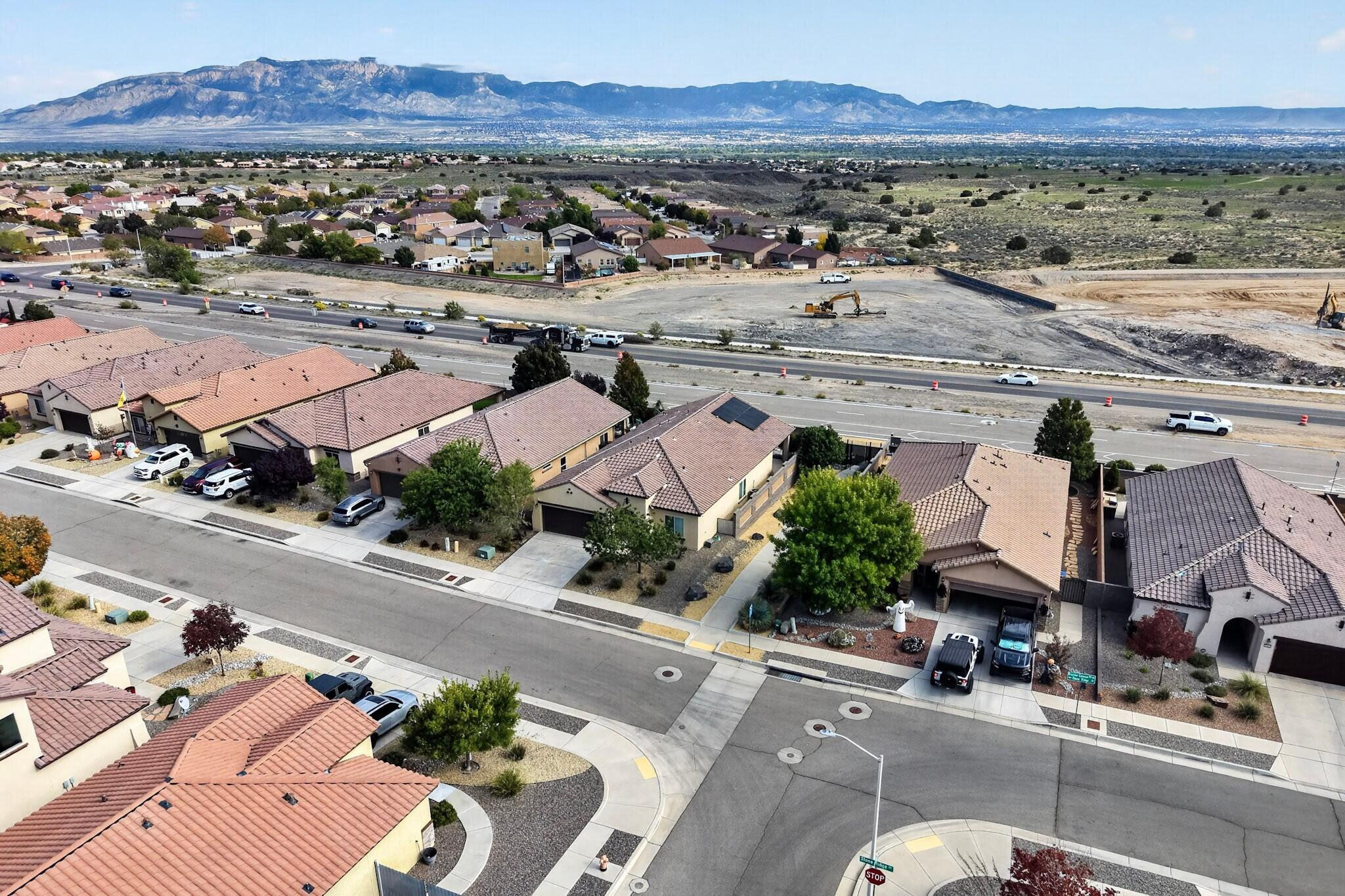 Photo 4 — 9504 Stone Ridge Drive NW