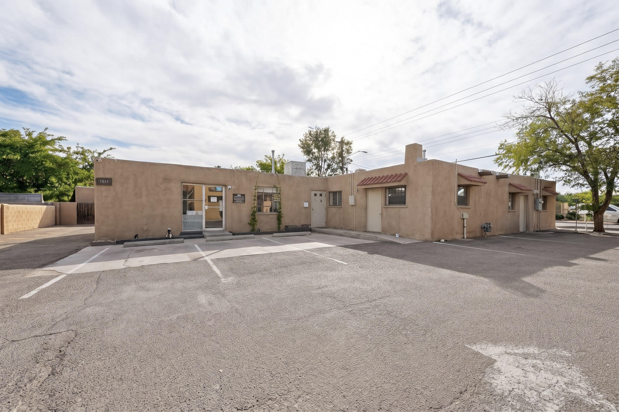 Photo 13 — 3848 Rio Grande Boulevard NW