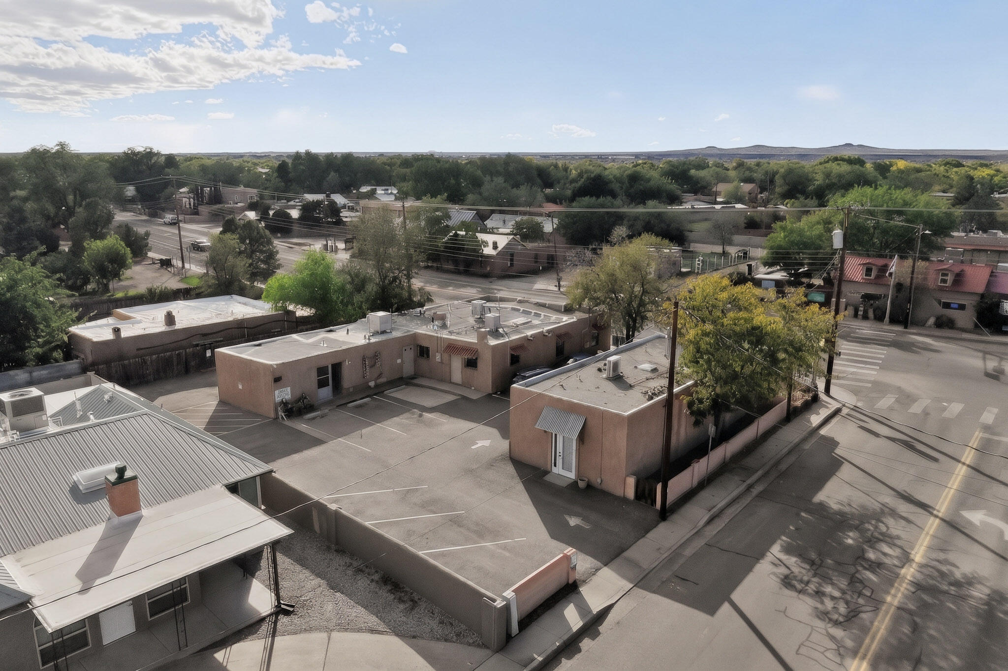 Photo 9 — 3848 Rio Grande Boulevard NW