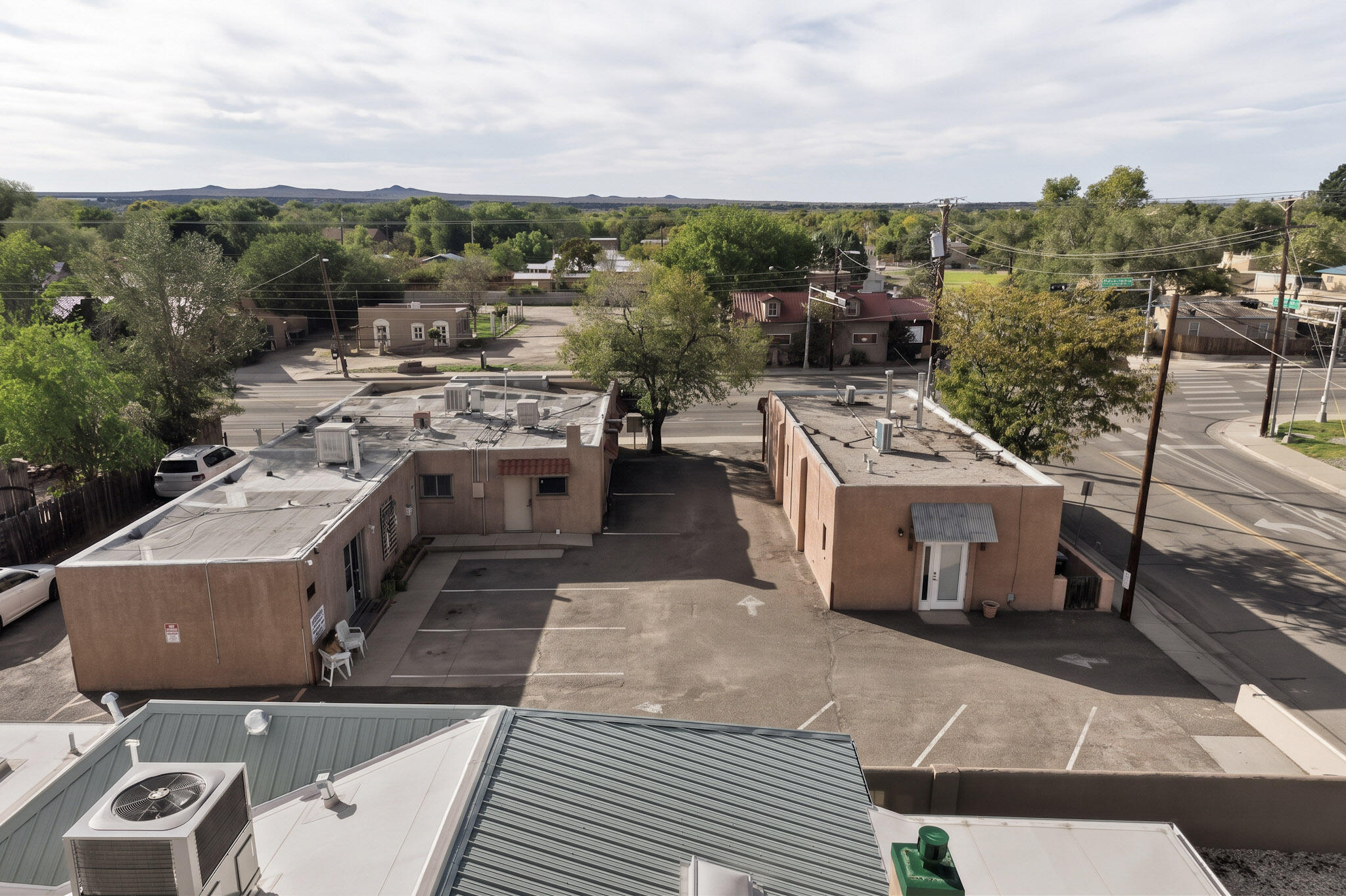 Photo 7 — 3848 Rio Grande Boulevard NW