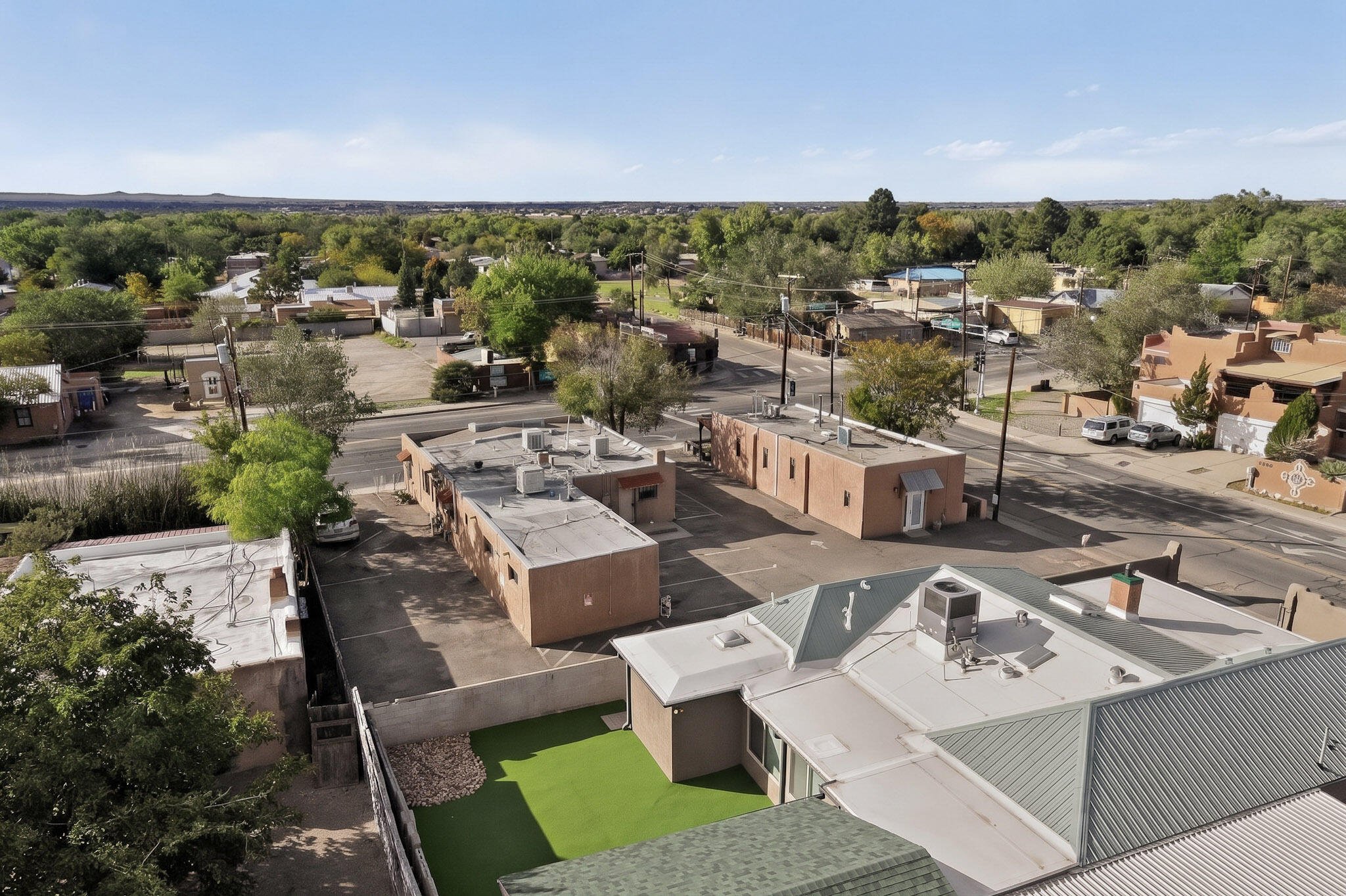 Photo 5 — 3848 Rio Grande Boulevard NW