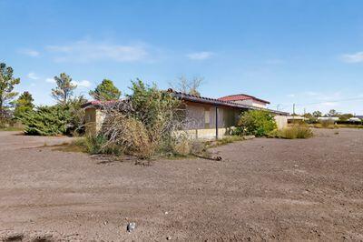 Photo 15 — 1184 Frontage Road NE