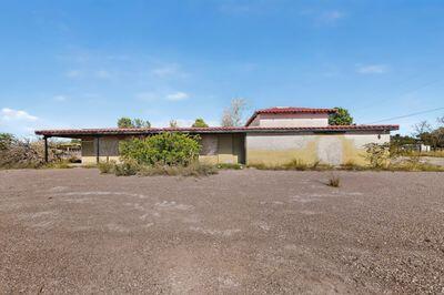 Photo 14 — 1184 Frontage Road NE