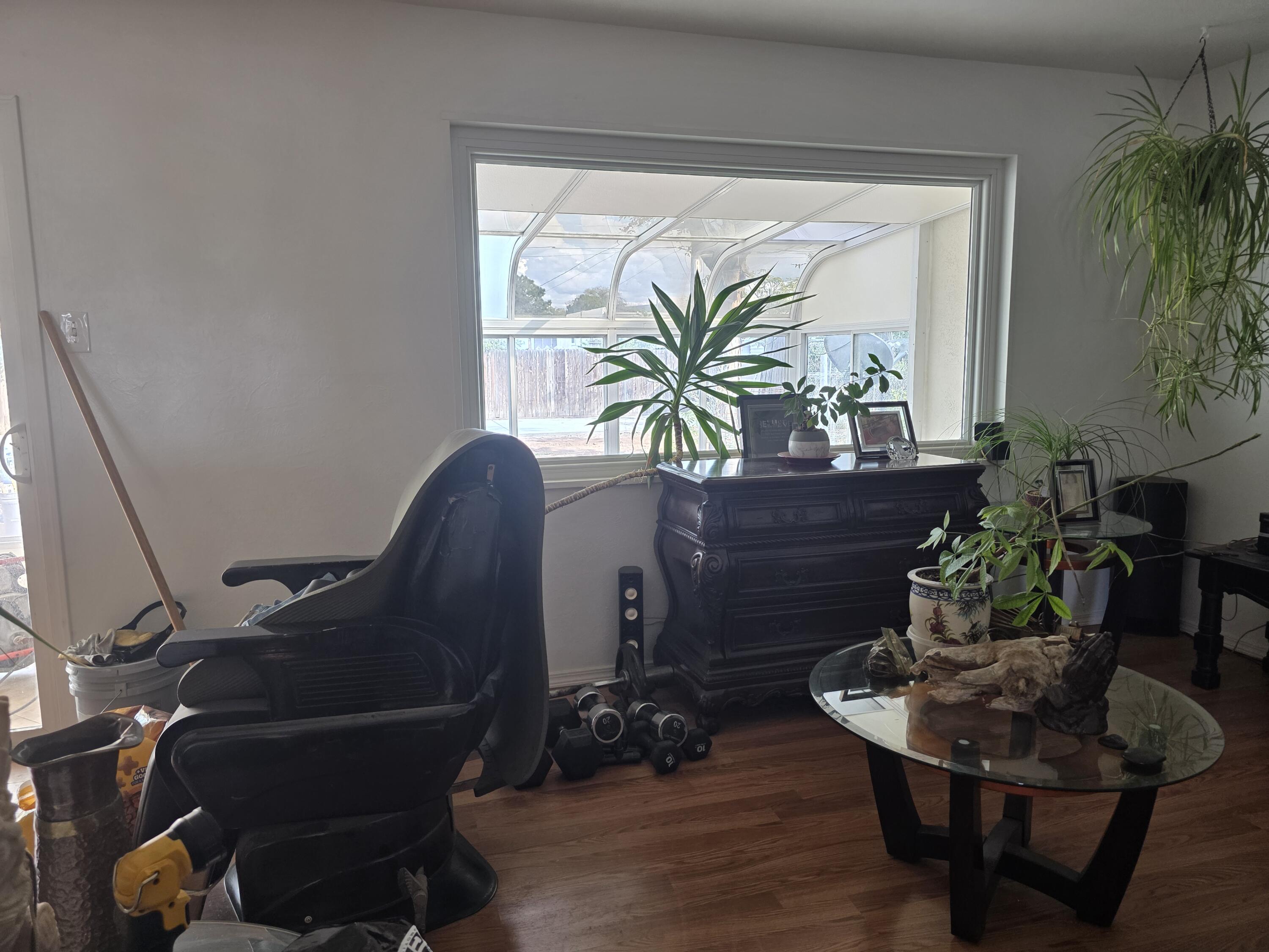 Photo 2 — 420 General Stilwell Street NE