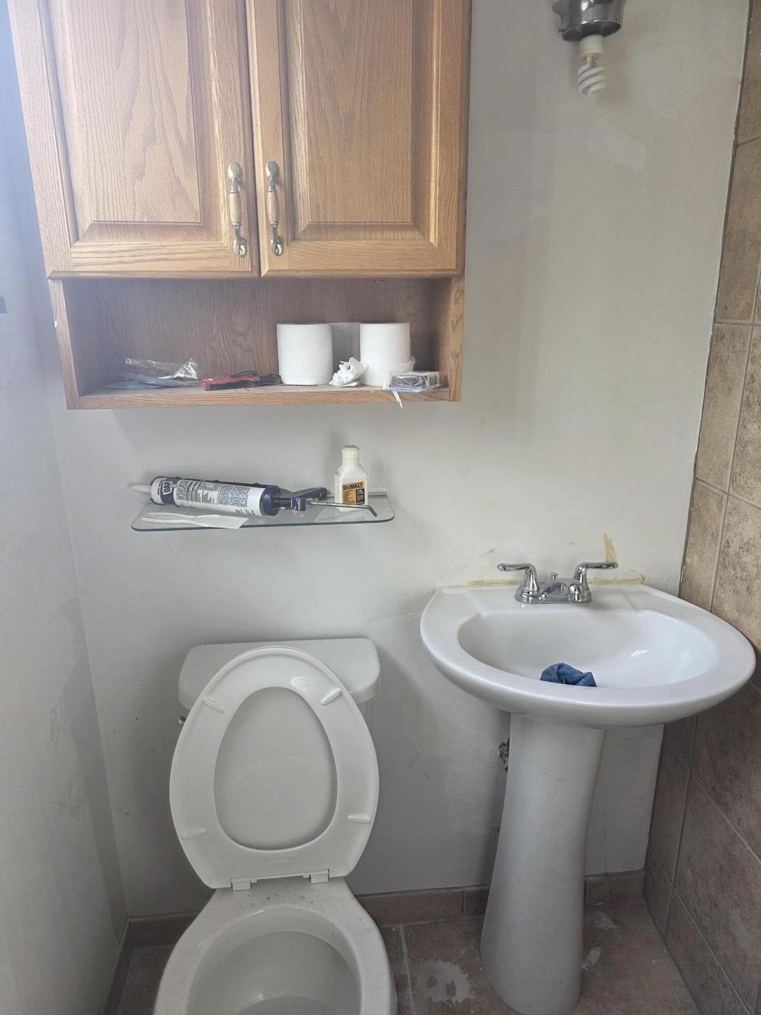 Photo 5 — 420 General Stilwell Street NE