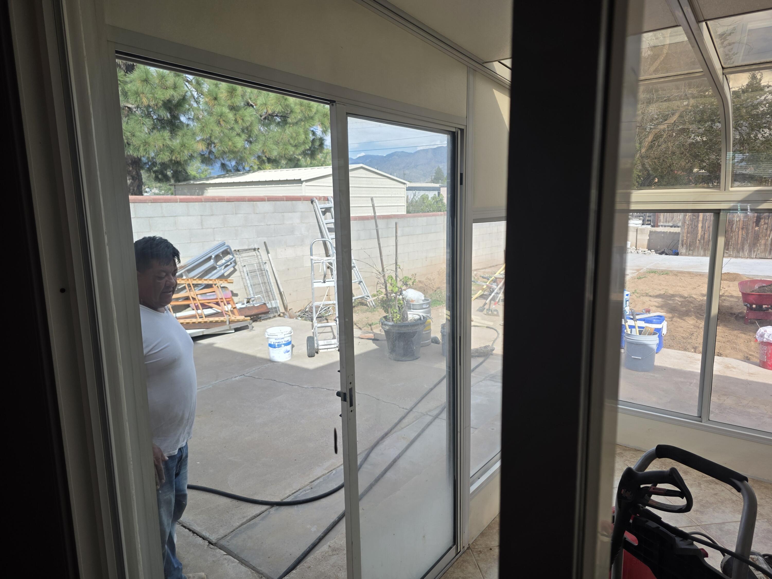 Photo 4 — 420 General Stilwell Street NE