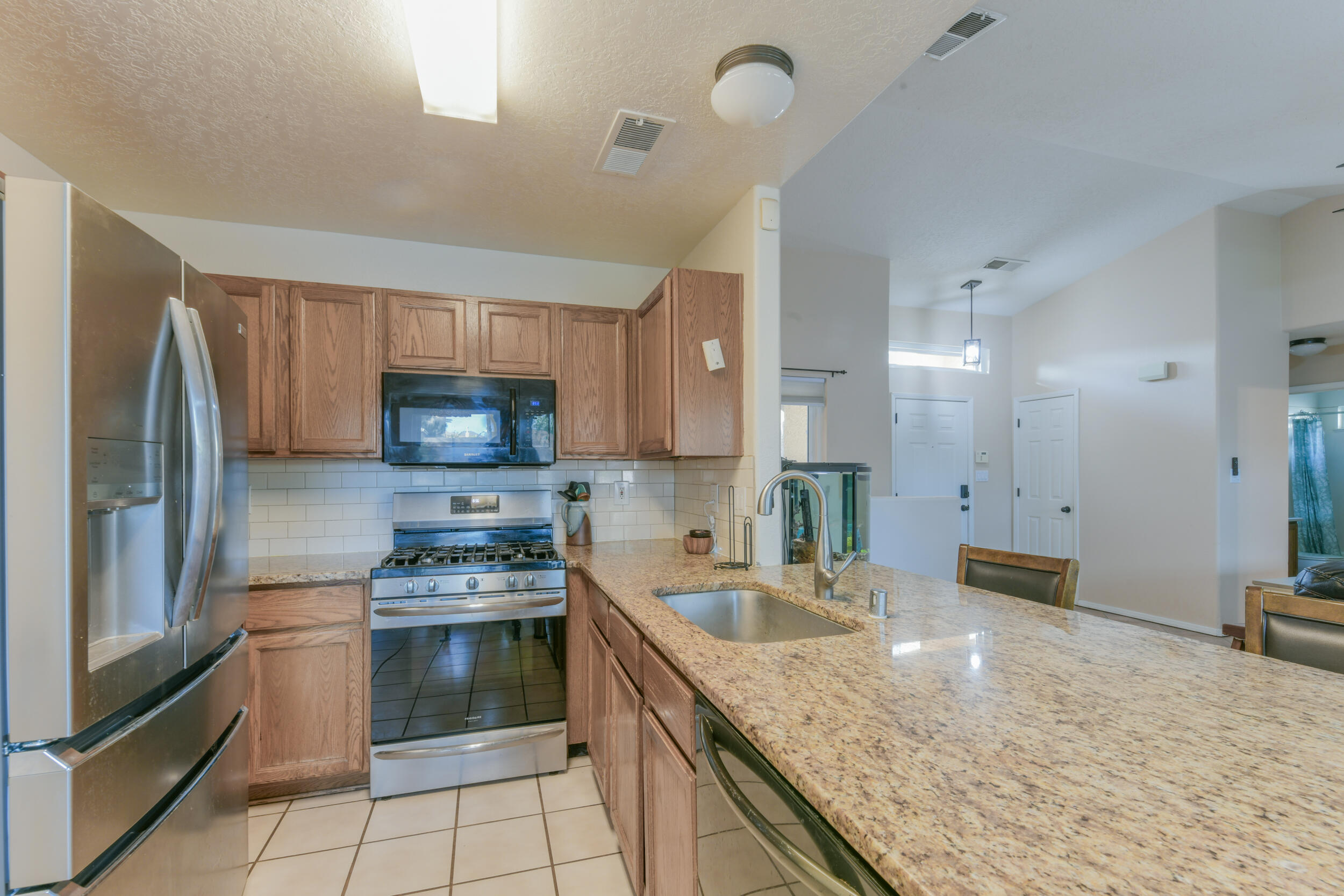 Photo 7 — 7105 Luz Del Sol Place NW