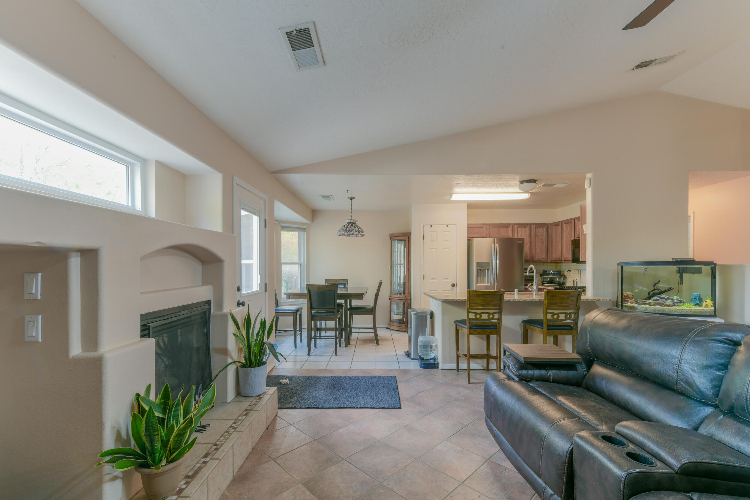 Photo 3 — 7105 Luz Del Sol Place NW