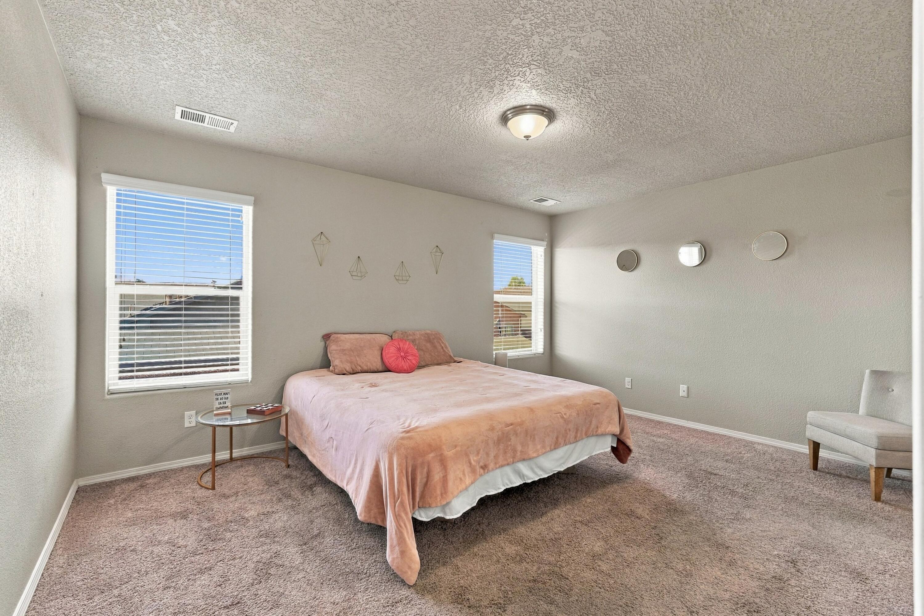 Photo 12 — 3053 Morrissey Street SW