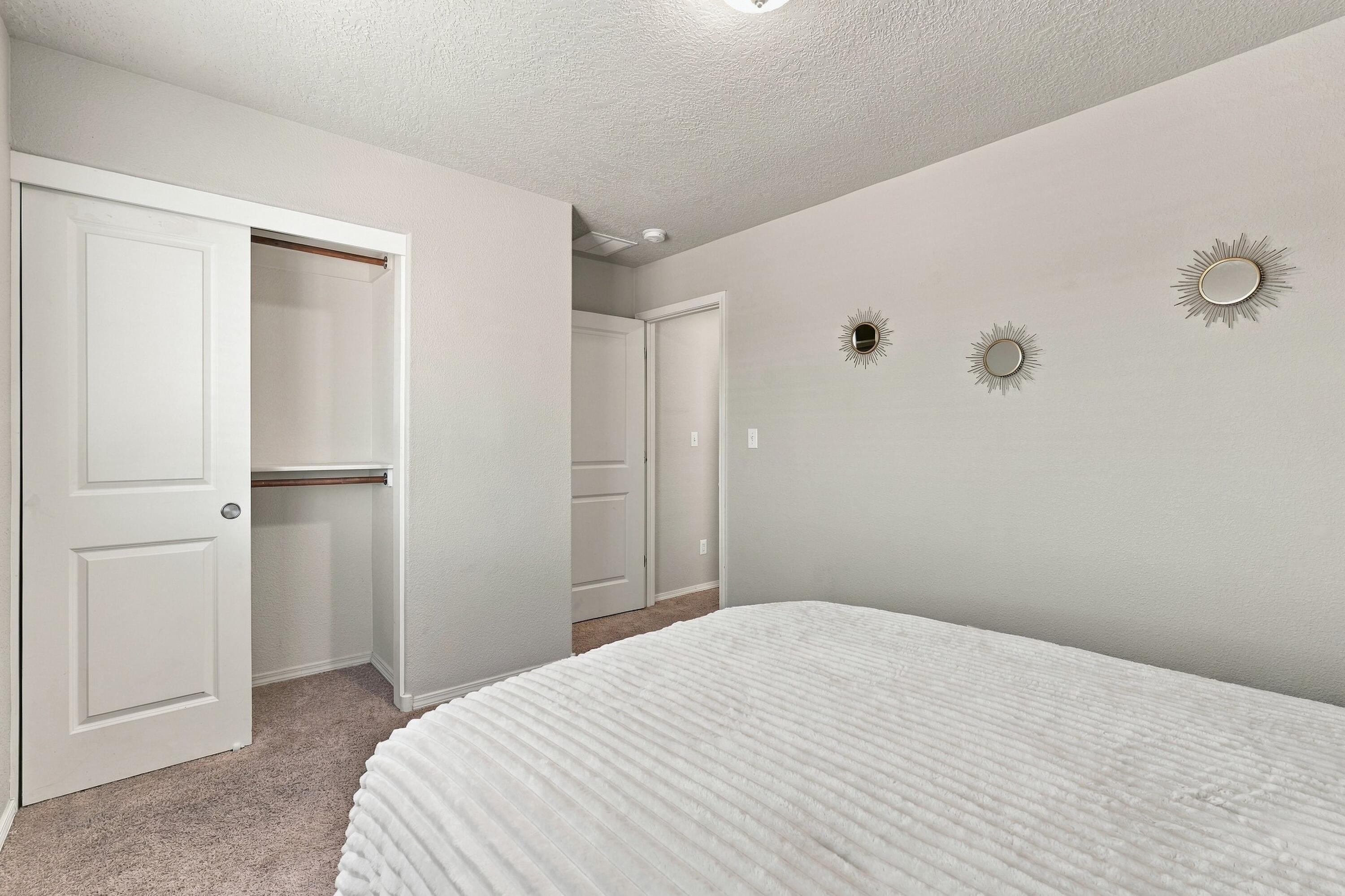 Photo 20 — 3053 Morrissey Street SW