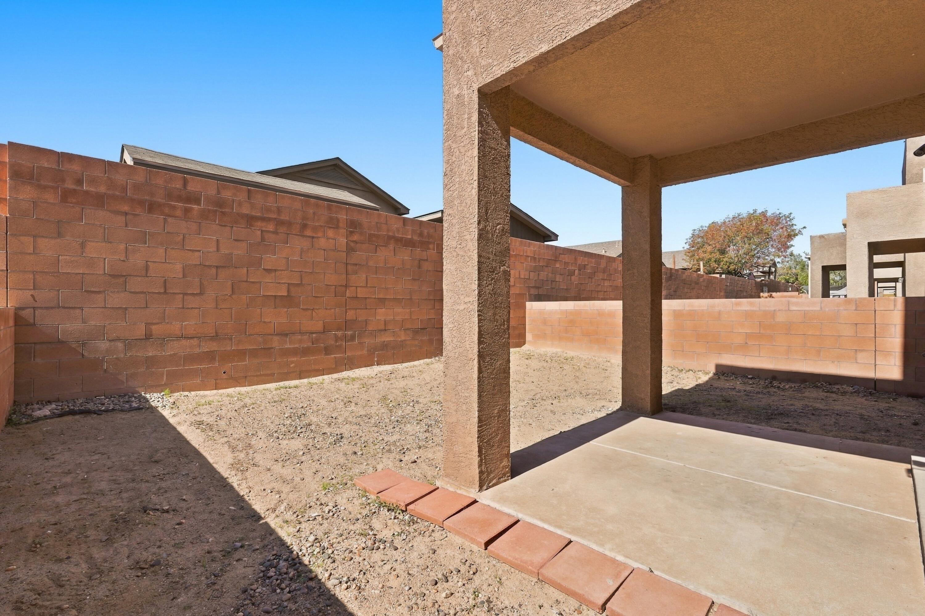 Photo 2 — 3053 Morrissey Street SW