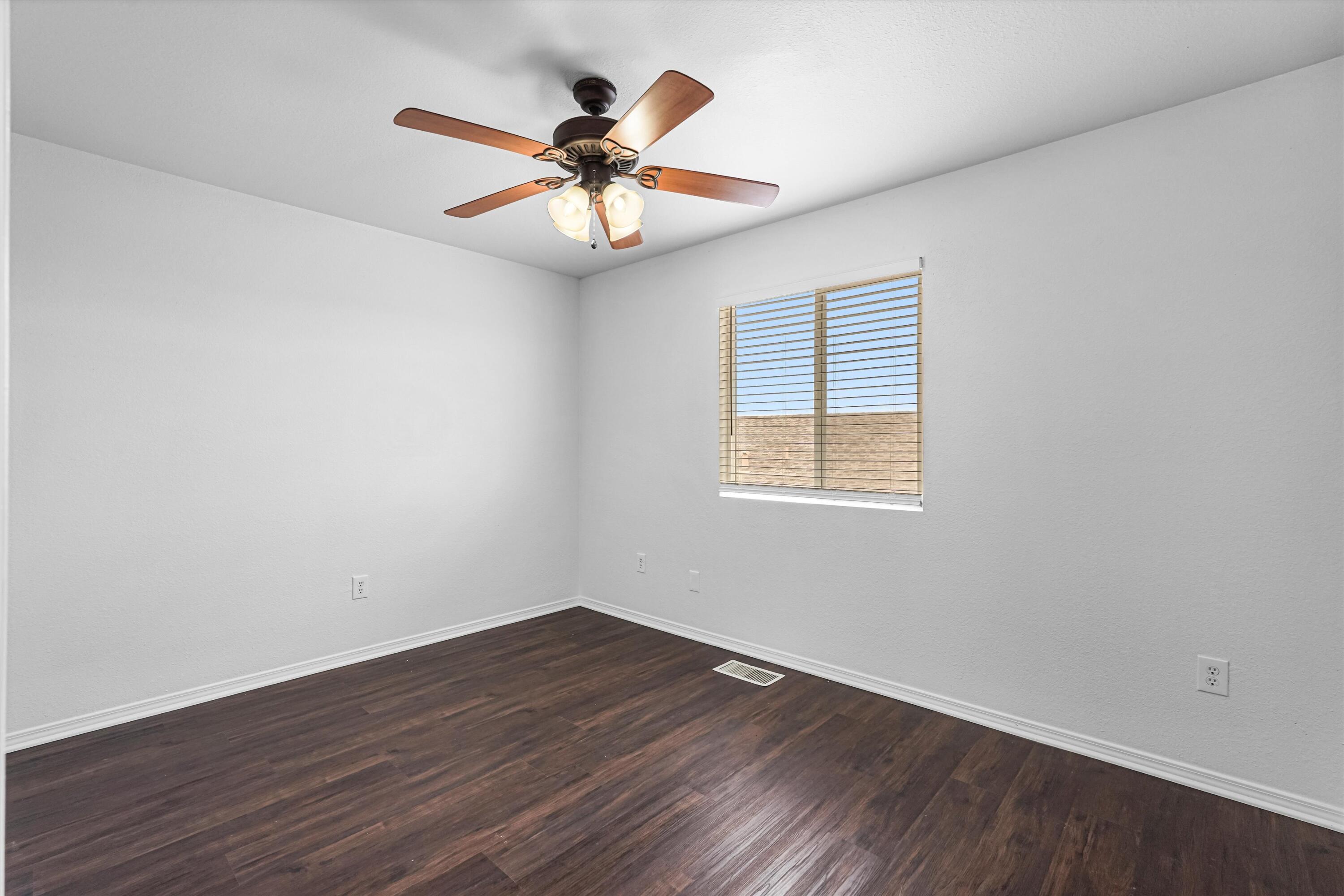 Photo 7 — 3809 Wayne Road NE