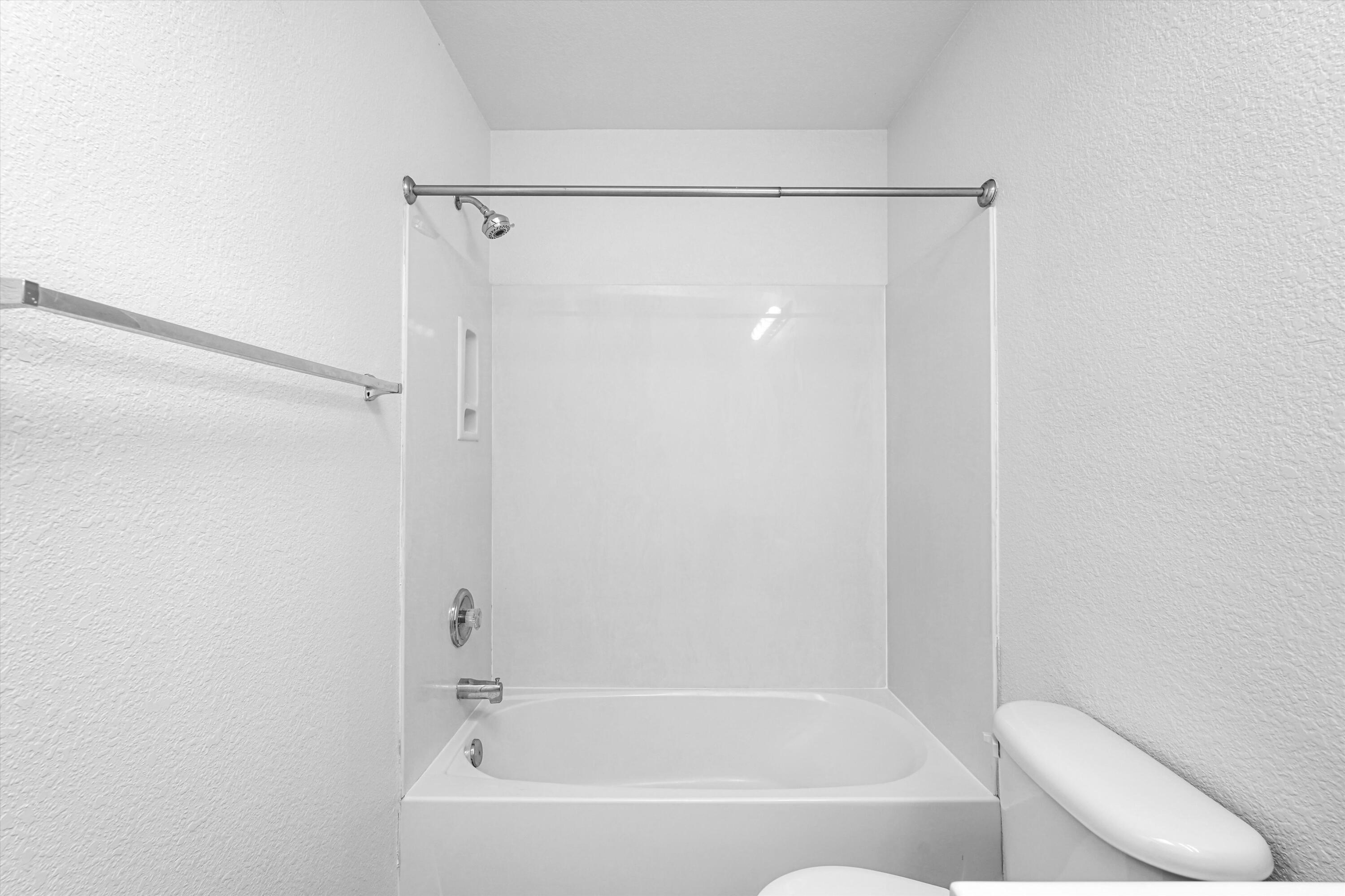 Photo 9 — 3809 Wayne Road NE