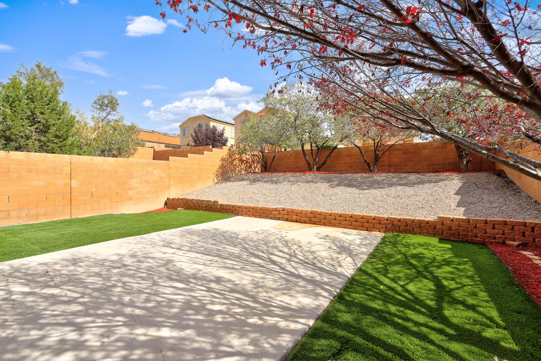 Photo 4 — 2331 Margarita Drive SE