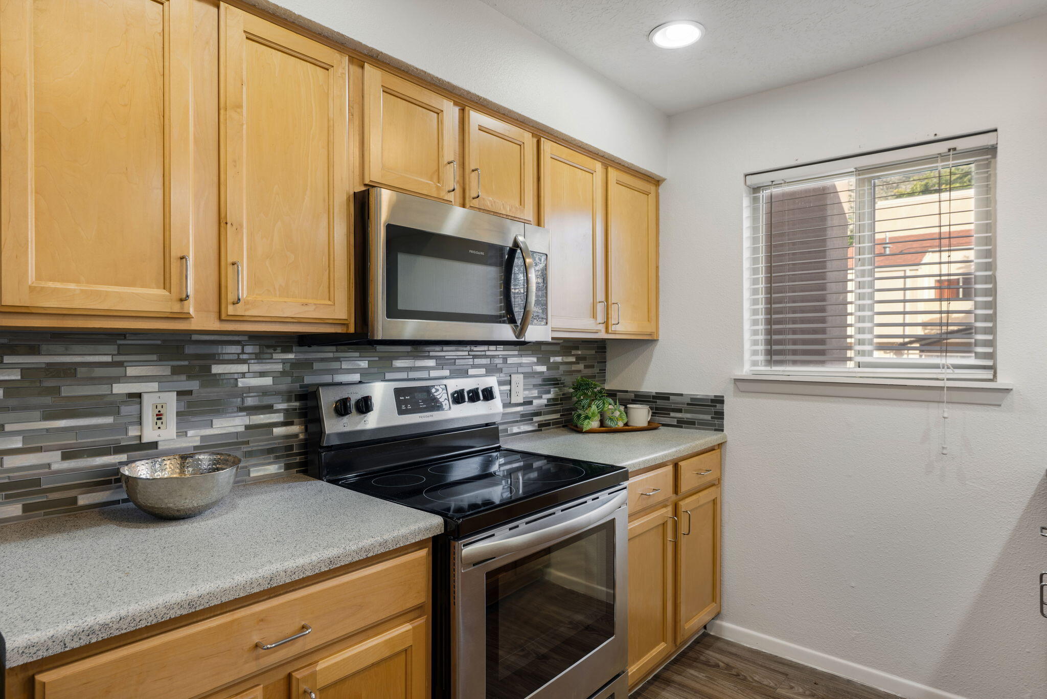 Photo 20 — 13266 Candelaria Road NE