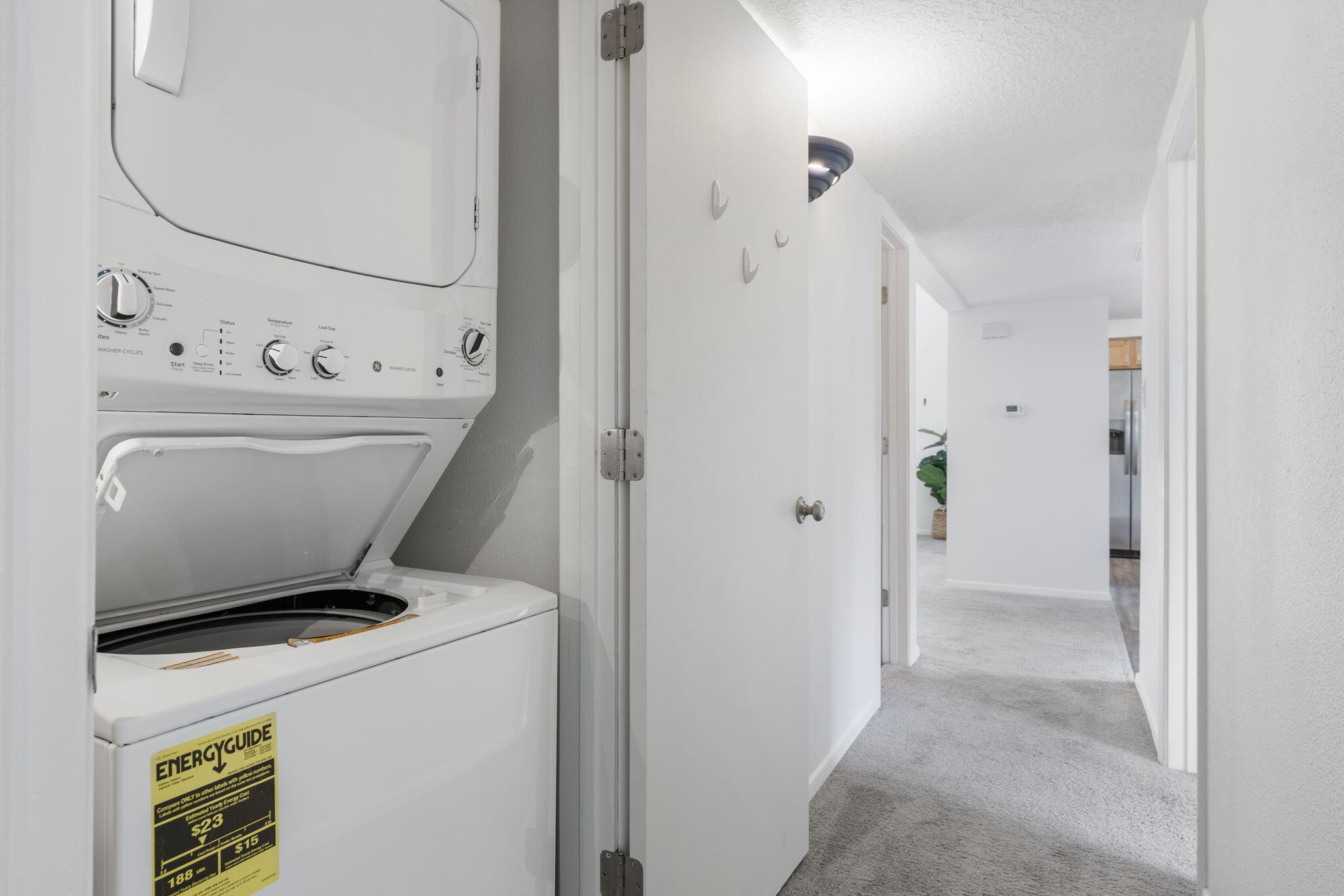 Photo 9 — 13266 Candelaria Road NE