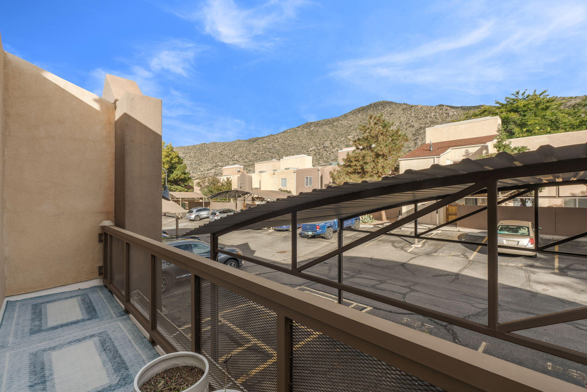 Photo 7 — 13266 Candelaria Road NE