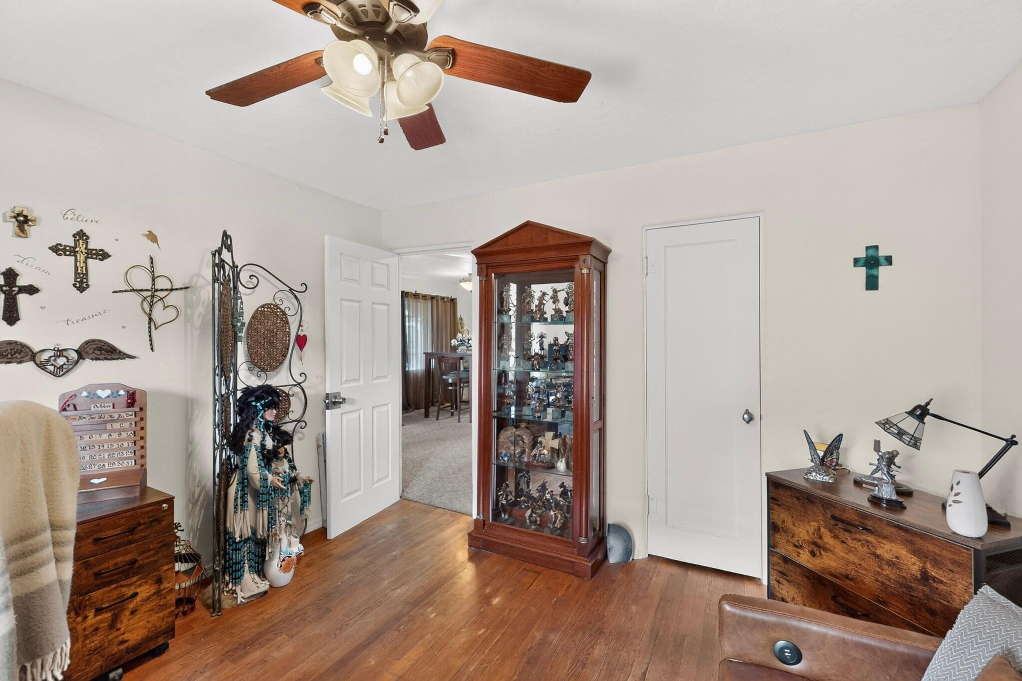 Photo 15 — 519 Palo Duro Avenue NW