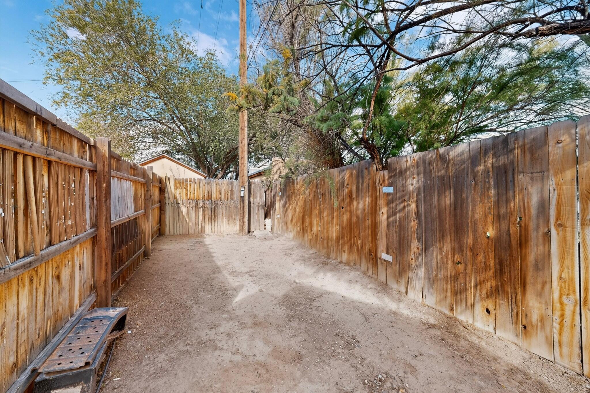 Photo 7 — 519 Palo Duro Avenue NW