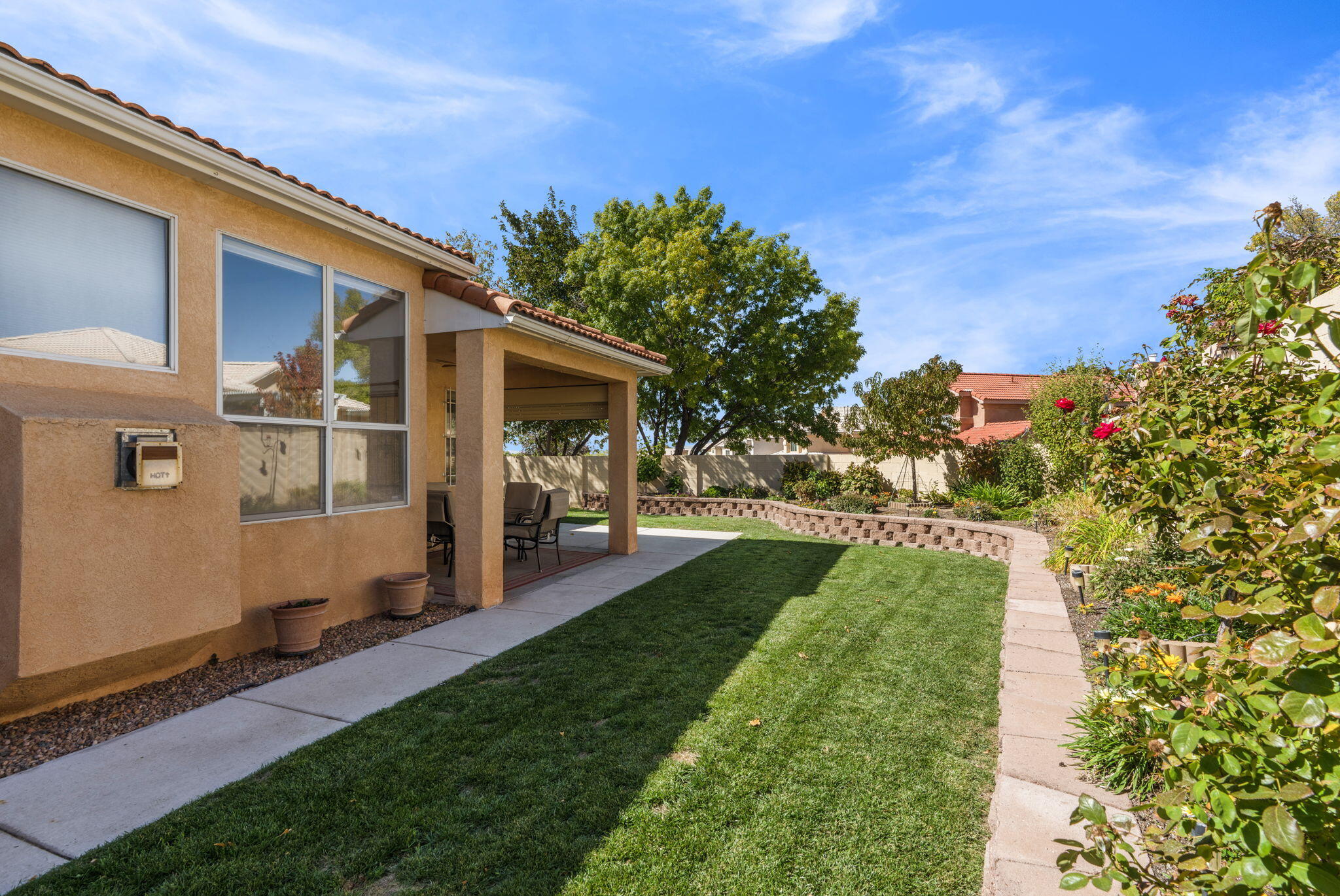 Photo 6 — 7509 Palomas Park Avenue NE