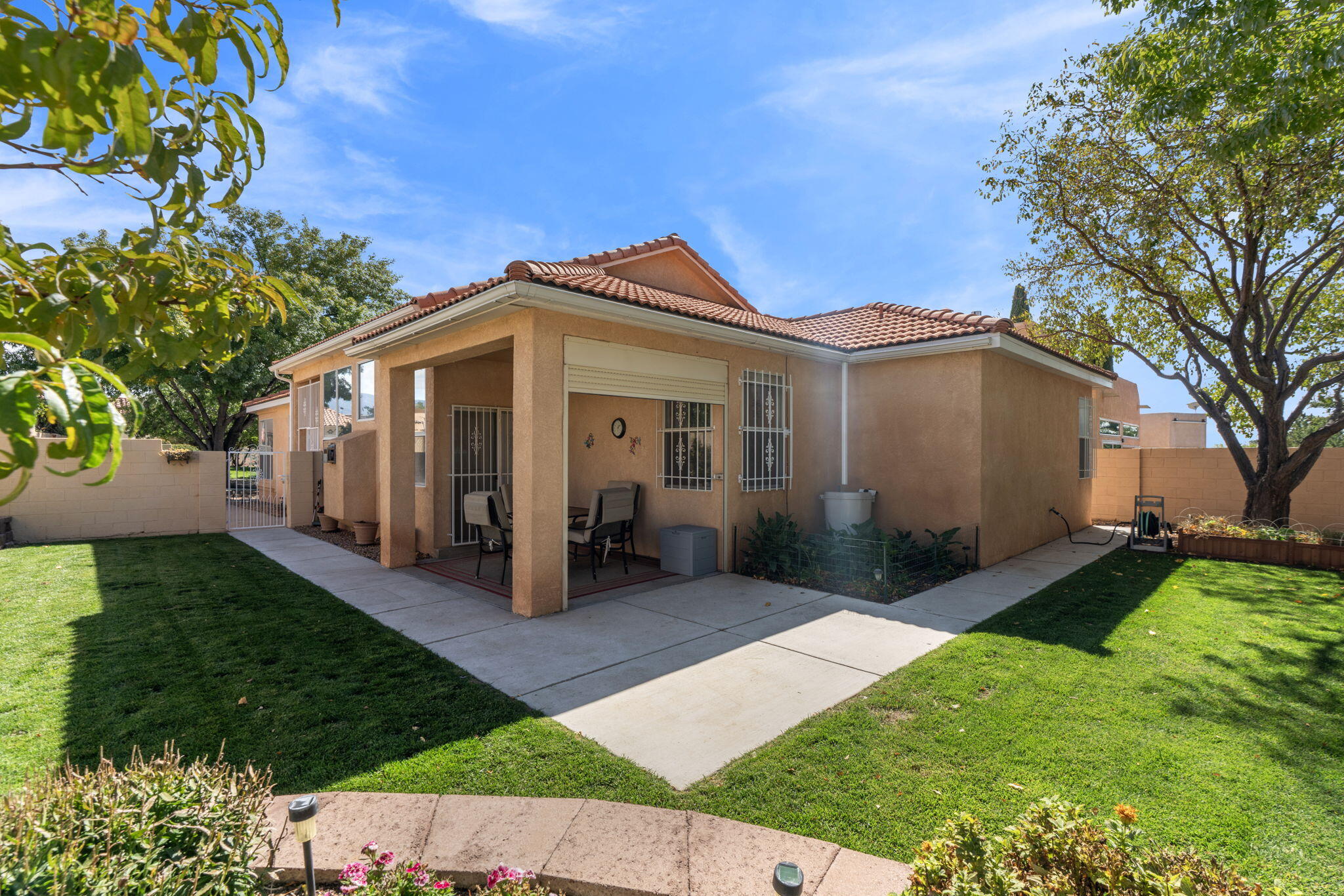 Photo 4 — 7509 Palomas Park Avenue NE