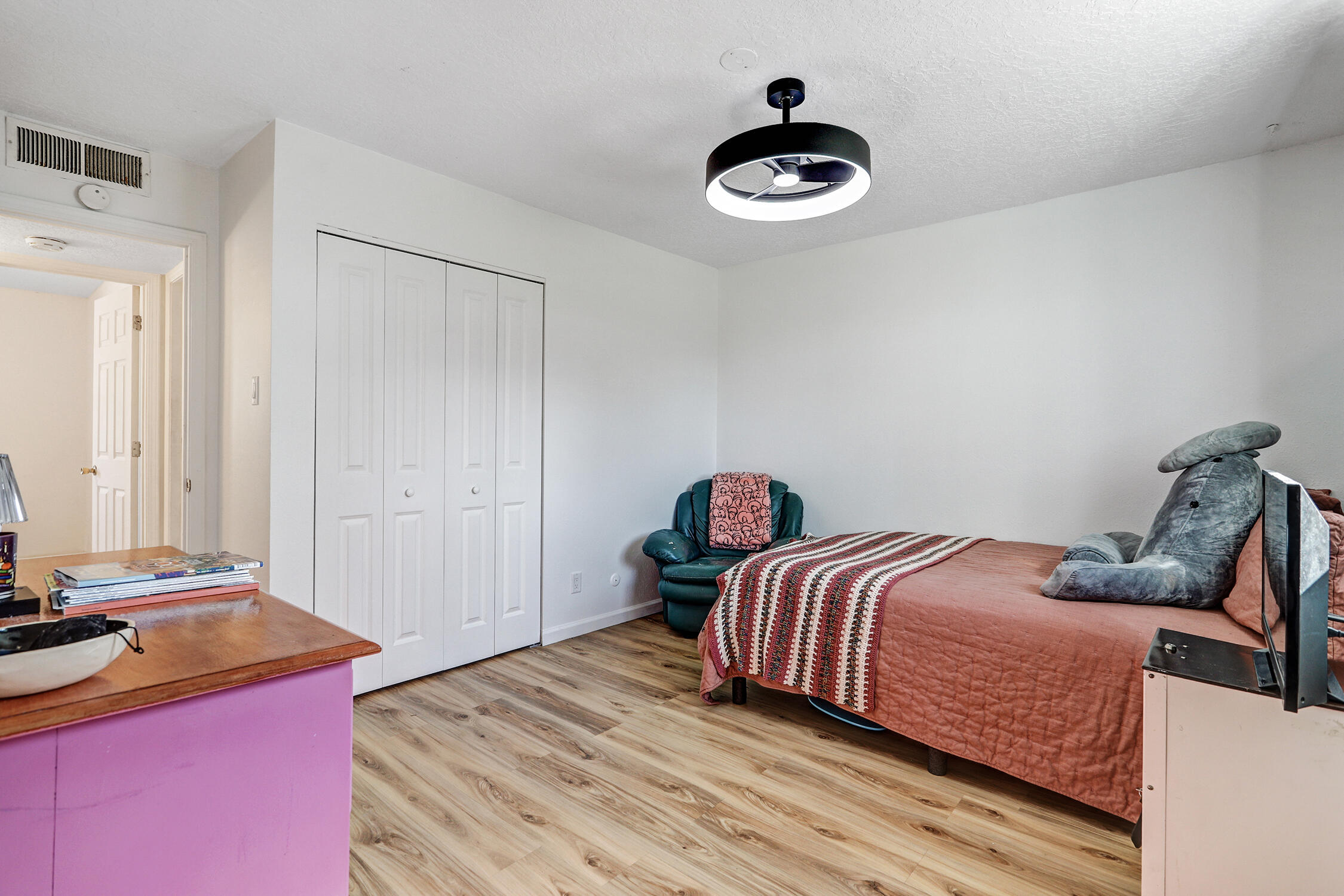 Photo 12 — 11904 Brentwood Hills Boulevard NE