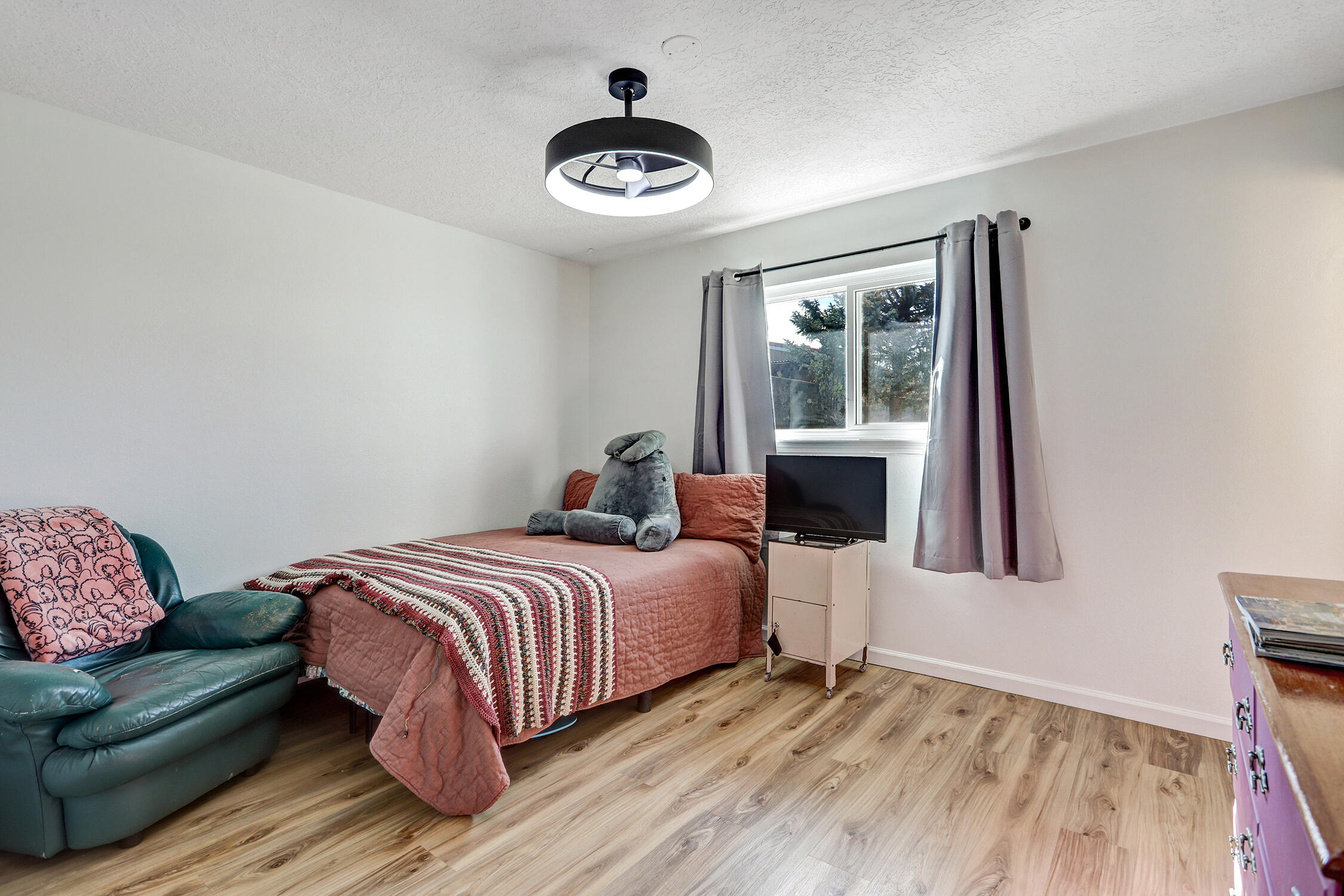 Photo 11 — 11904 Brentwood Hills Boulevard NE