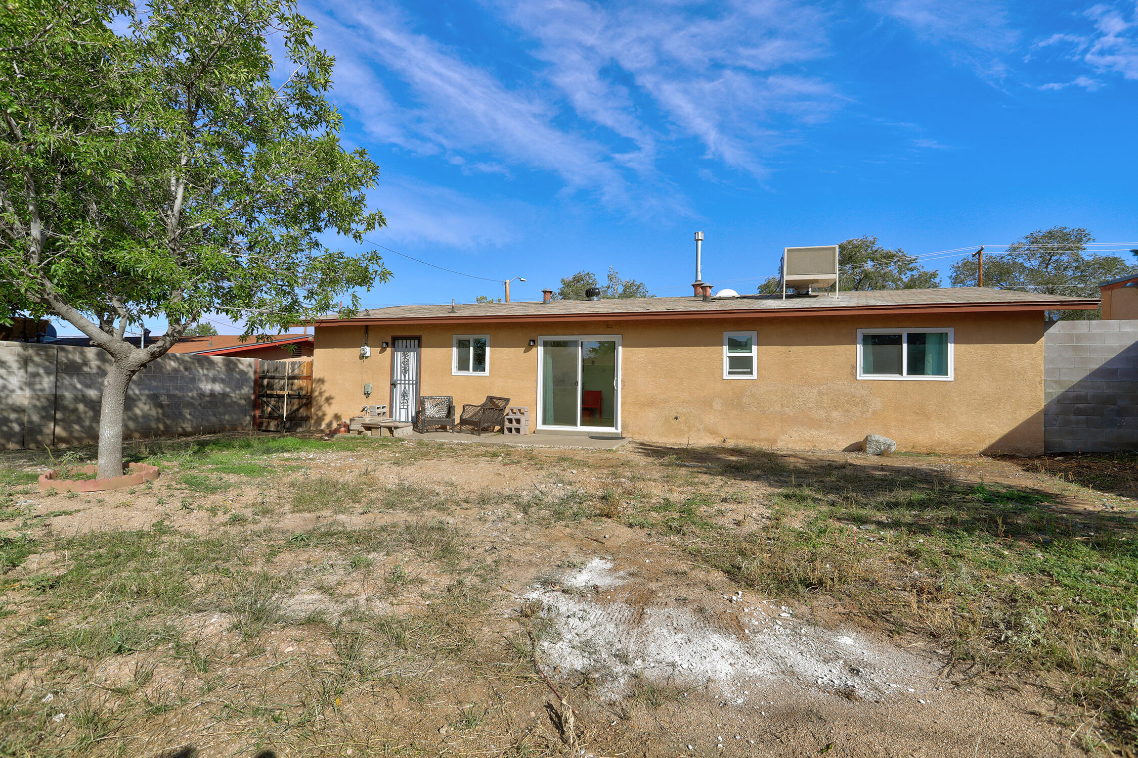 Photo 4 — 11904 Brentwood Hills Boulevard NE