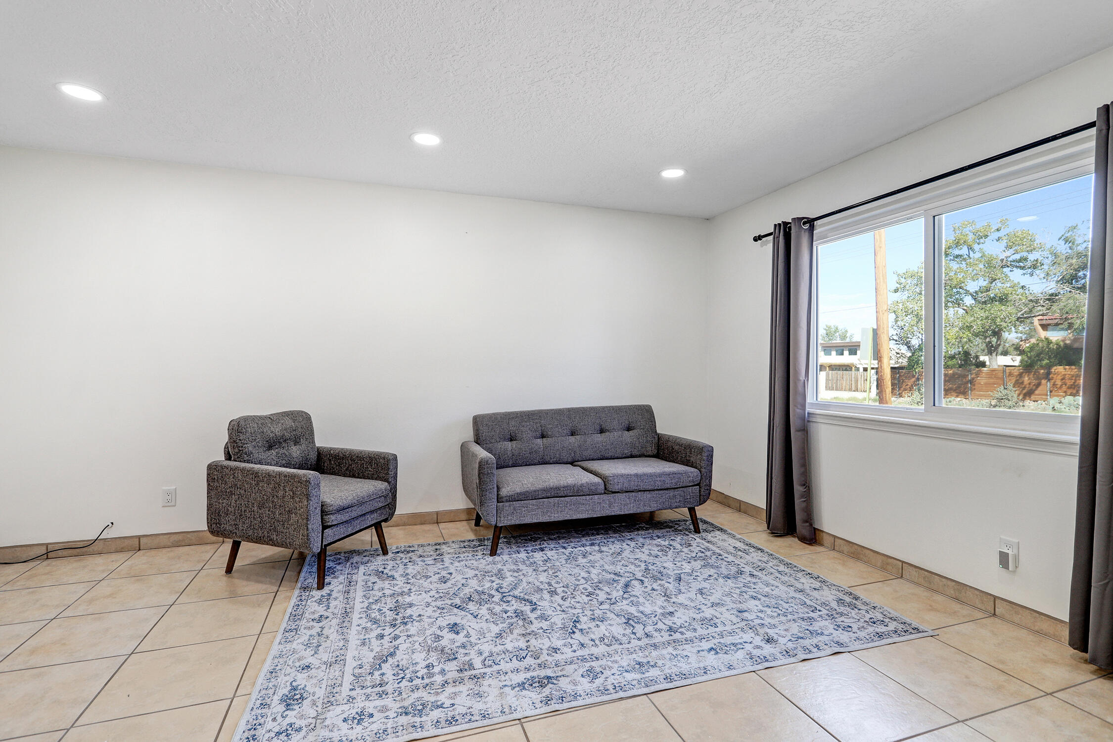 Photo 18 — 11904 Brentwood Hills Boulevard NE
