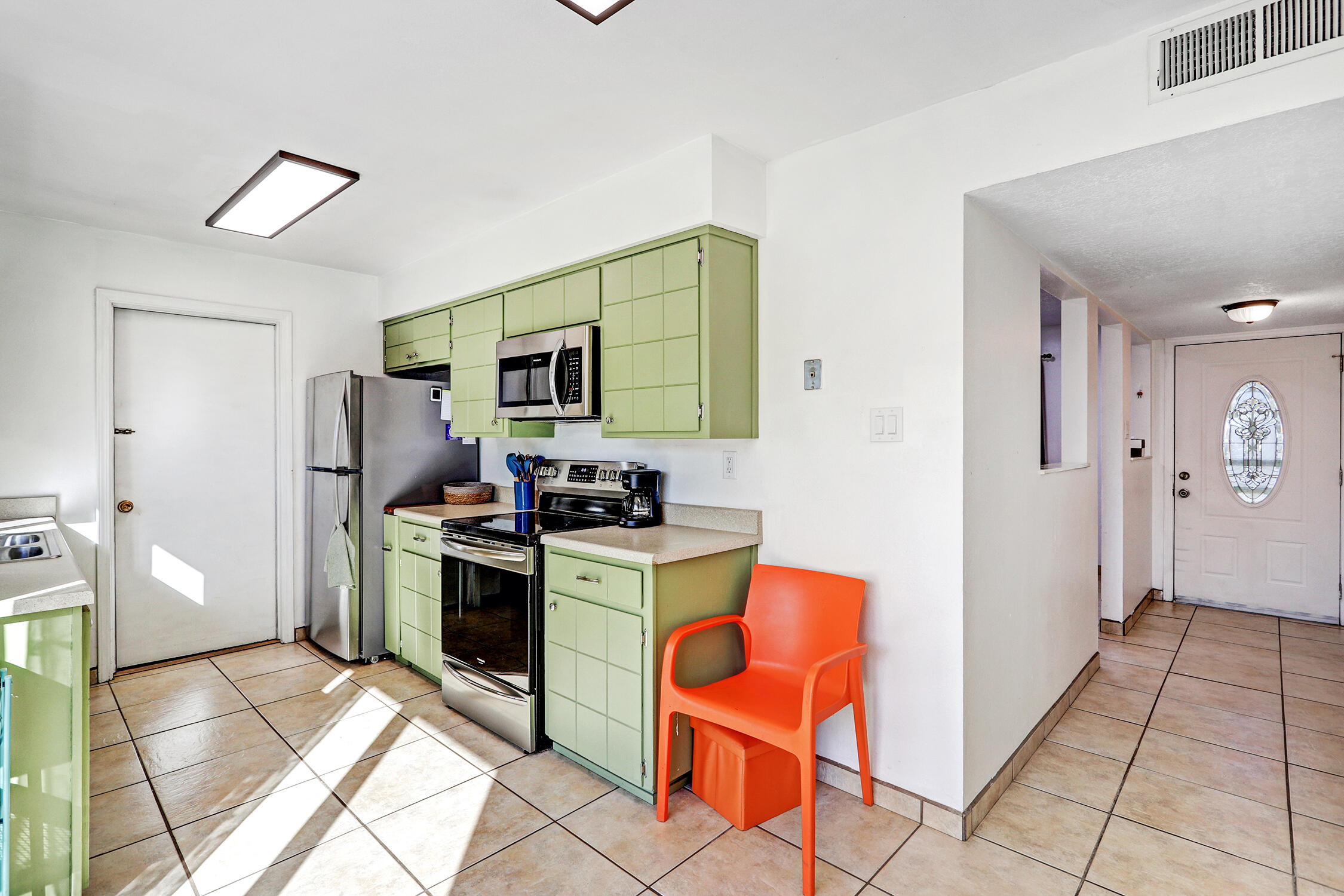 Photo 16 — 11904 Brentwood Hills Boulevard NE