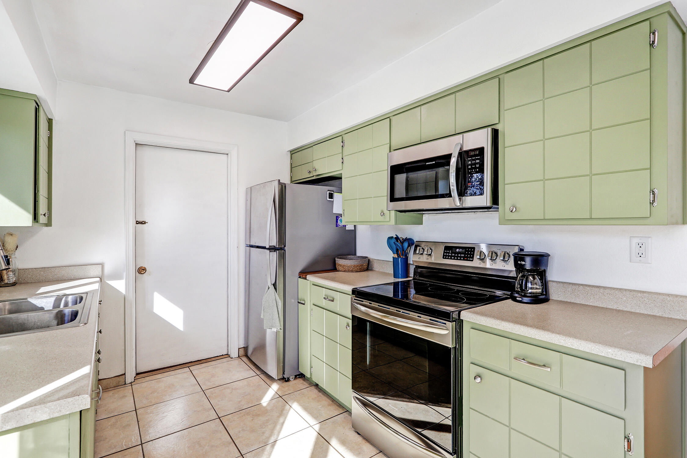 Photo 14 — 11904 Brentwood Hills Boulevard NE