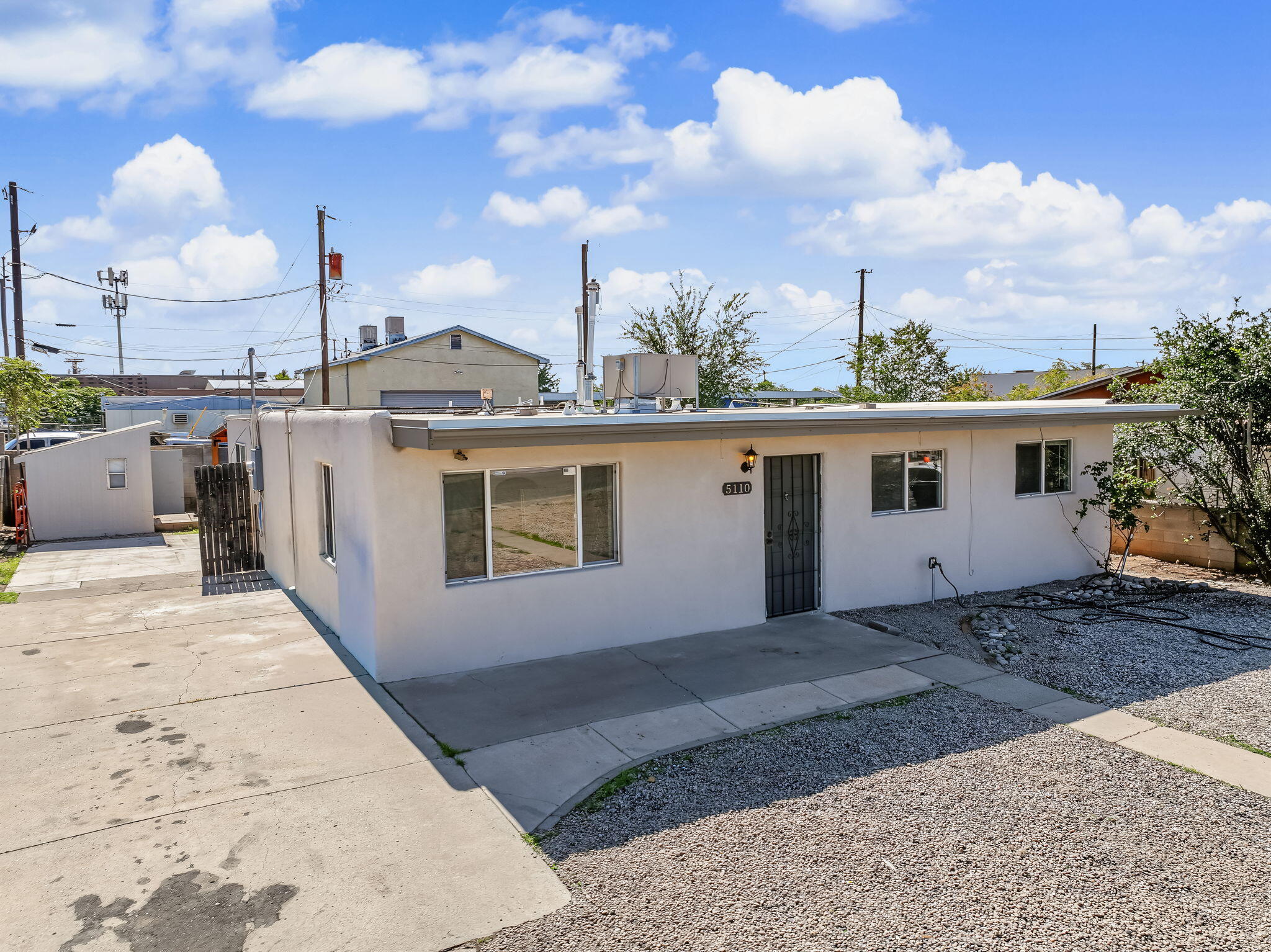 Photo 3 — 5110 Cherokee Road NE