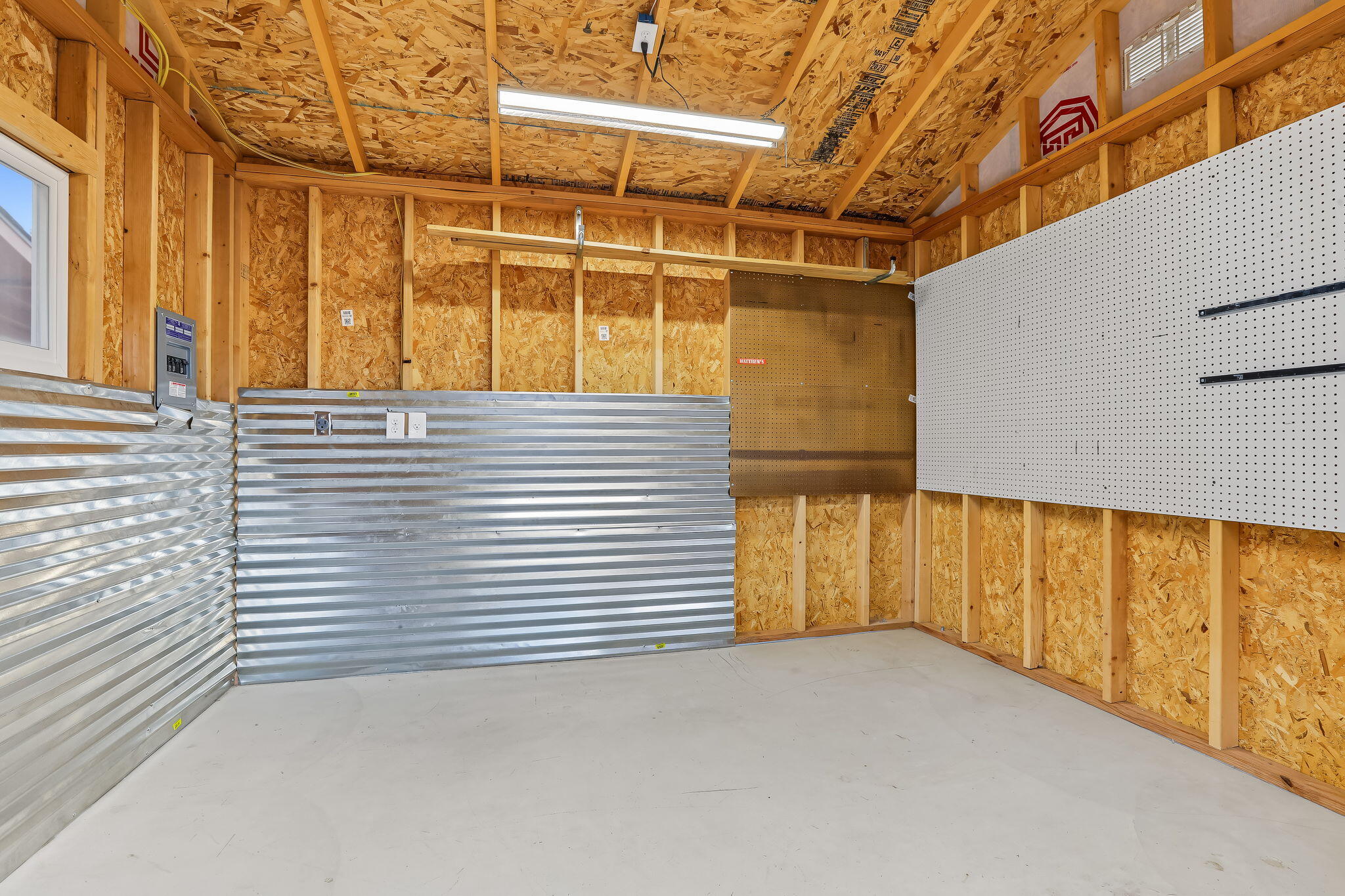 Photo 4 — 7041 Luella Anne Drive NE
