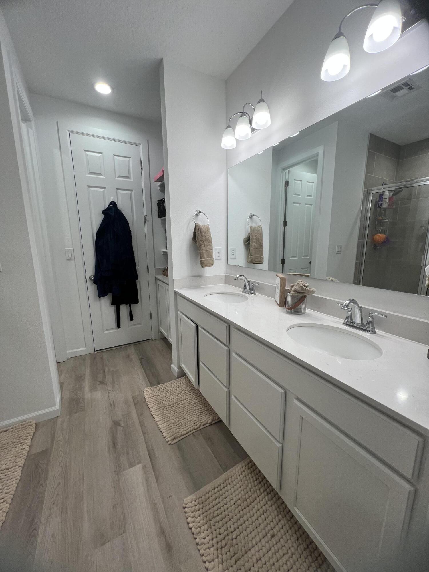 Photo 12 — 1359 Vallecito Court NW