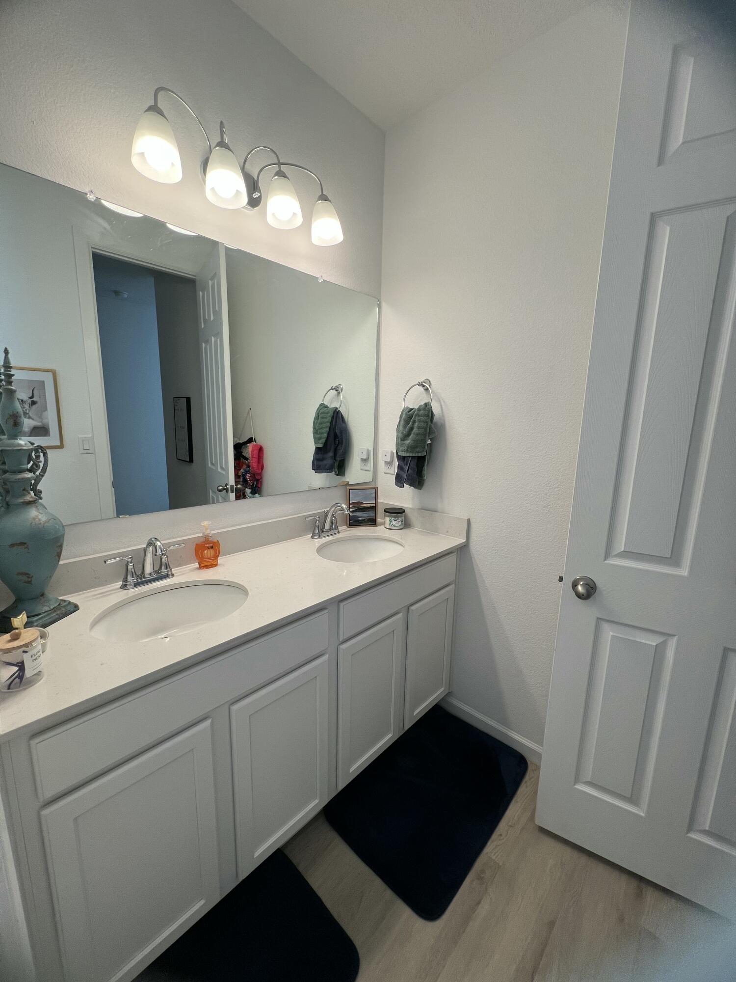 Photo 8 — 1359 Vallecito Court NW